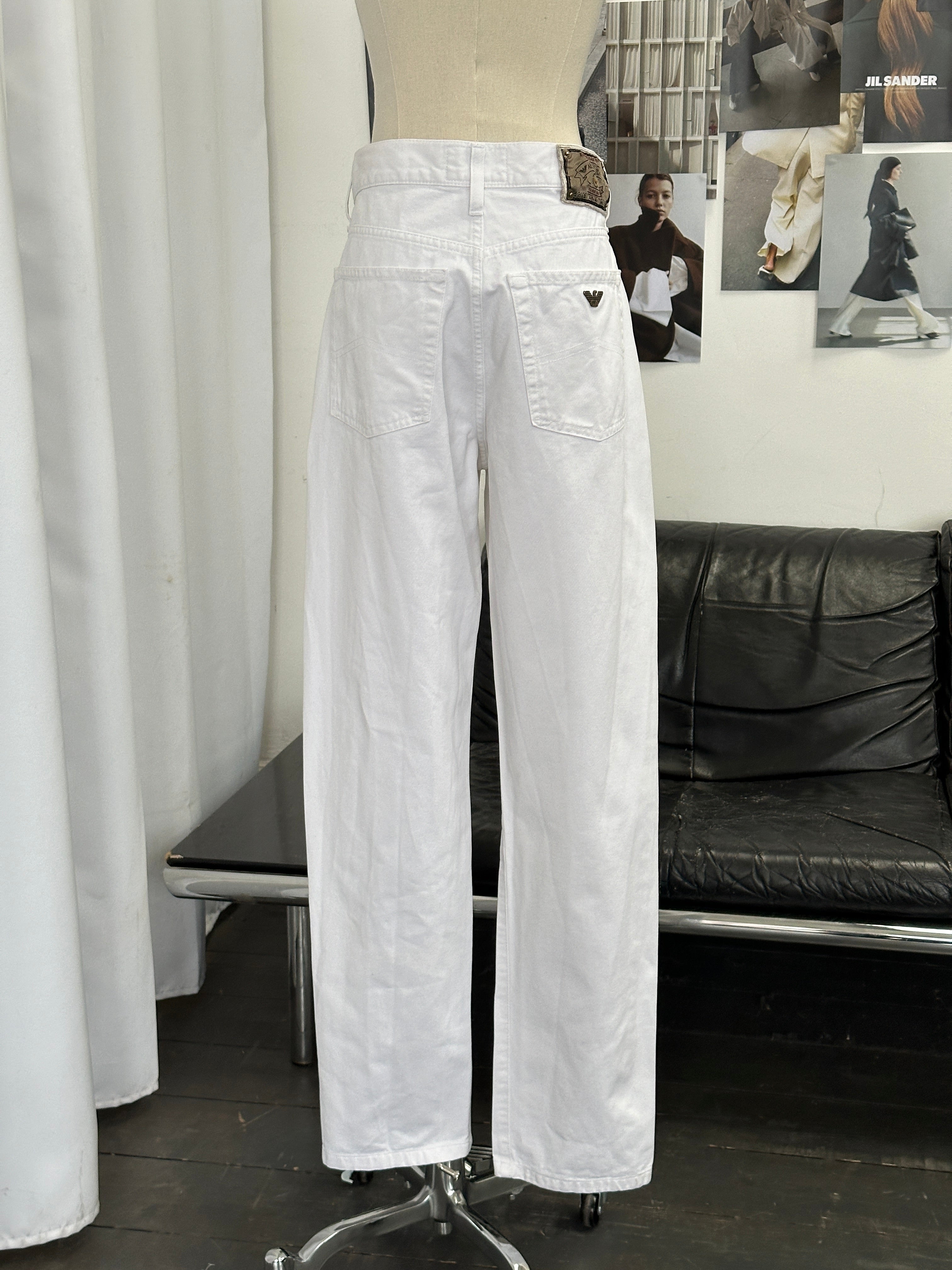 Armani Jeans 1990s straight leg denim jeans in W28, showcasing classic blue wash and fitted style.