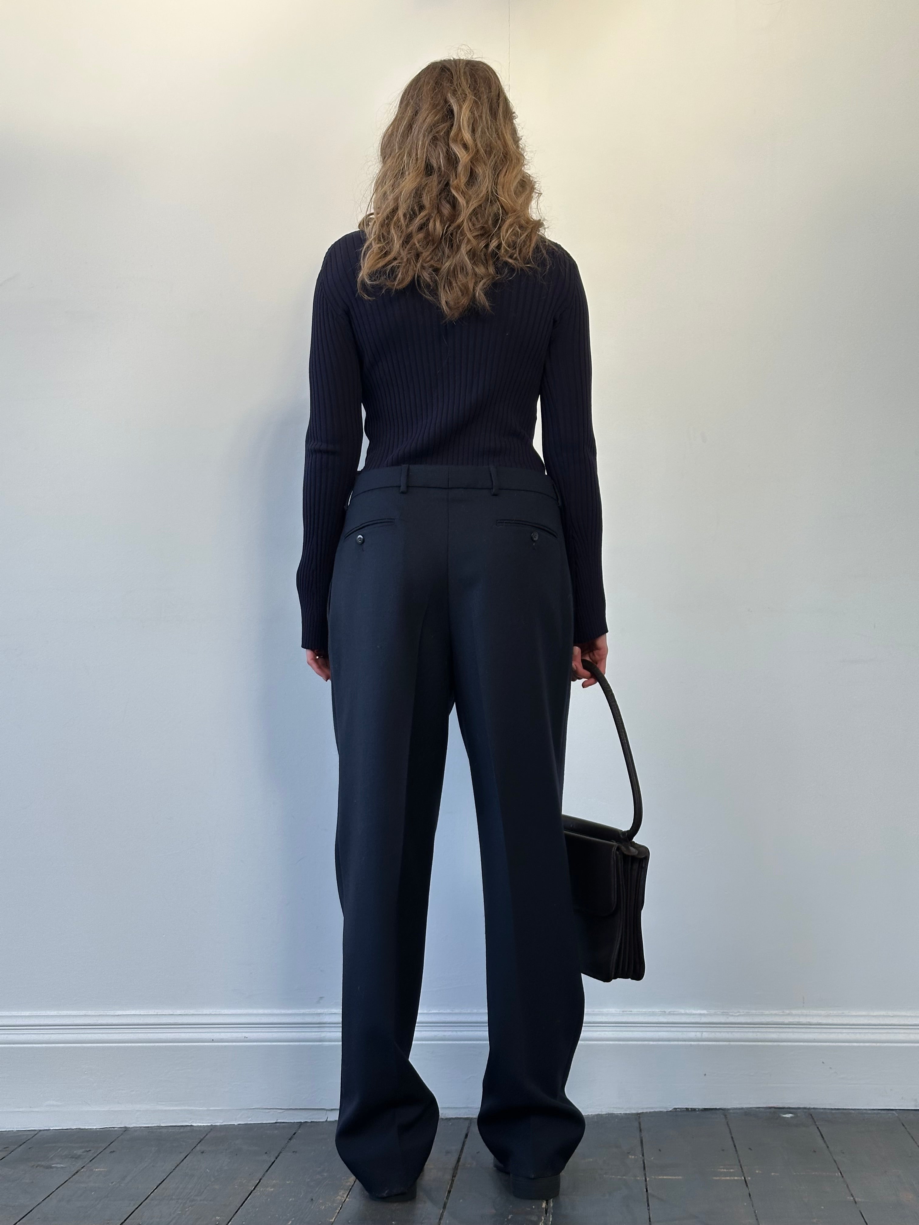 Italian Vintage 00s pure brushed wool tailored trousers in W32, featuring a classic fit and vintage styling.