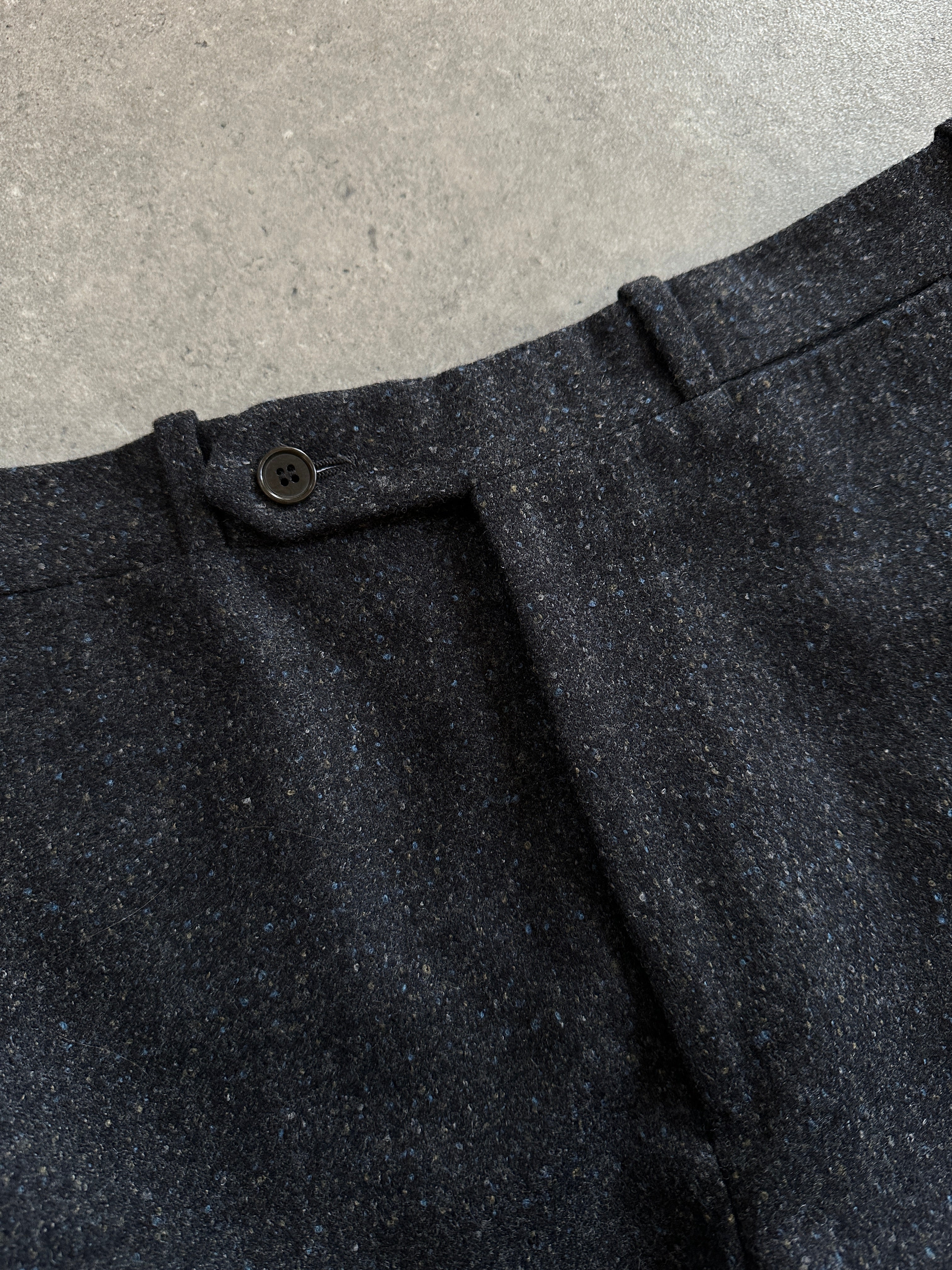 Vintage Italian brushed wool and cashmere tailored trousers with a W28 fit, showcasing classic design and fine craftsmanship.