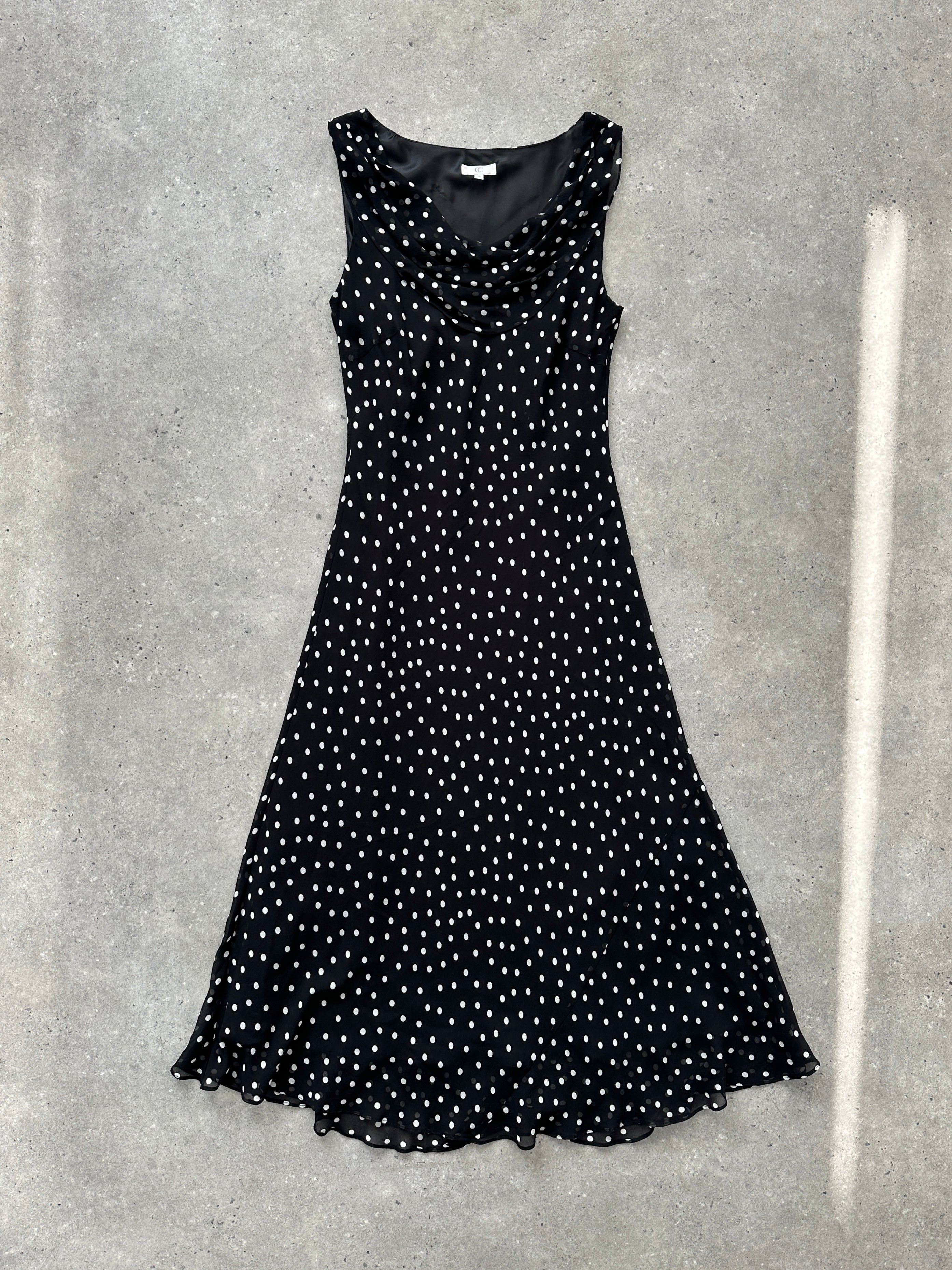 Vintage 2000s pure silk polkadot A-line maxi dress in size M, featuring a flowing silhouette and retro style.