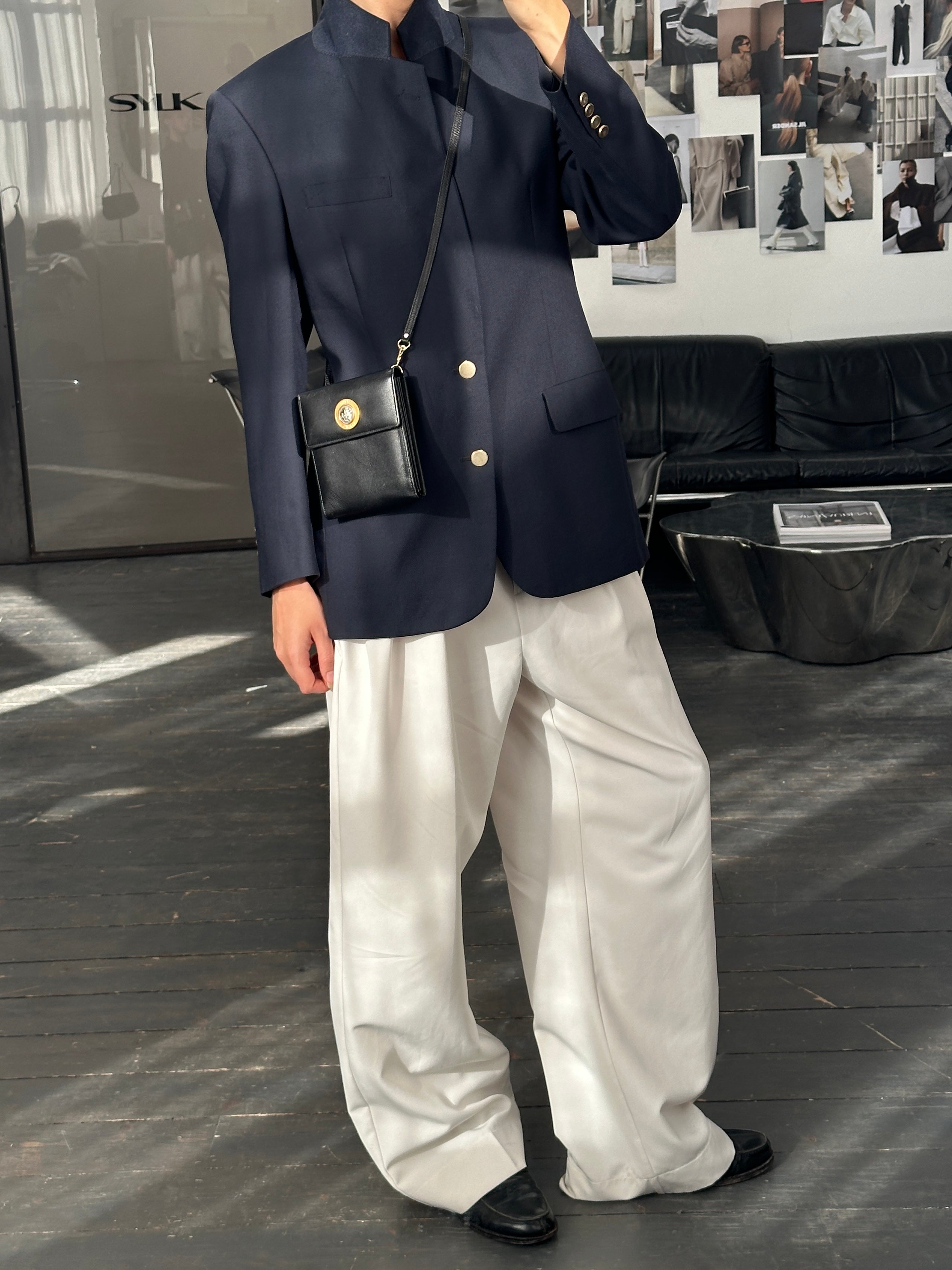 Christian Dior Monsieur 1980s pure wool bespoke blazer with structured fit, featuring classic buttons and tailored design in navy.