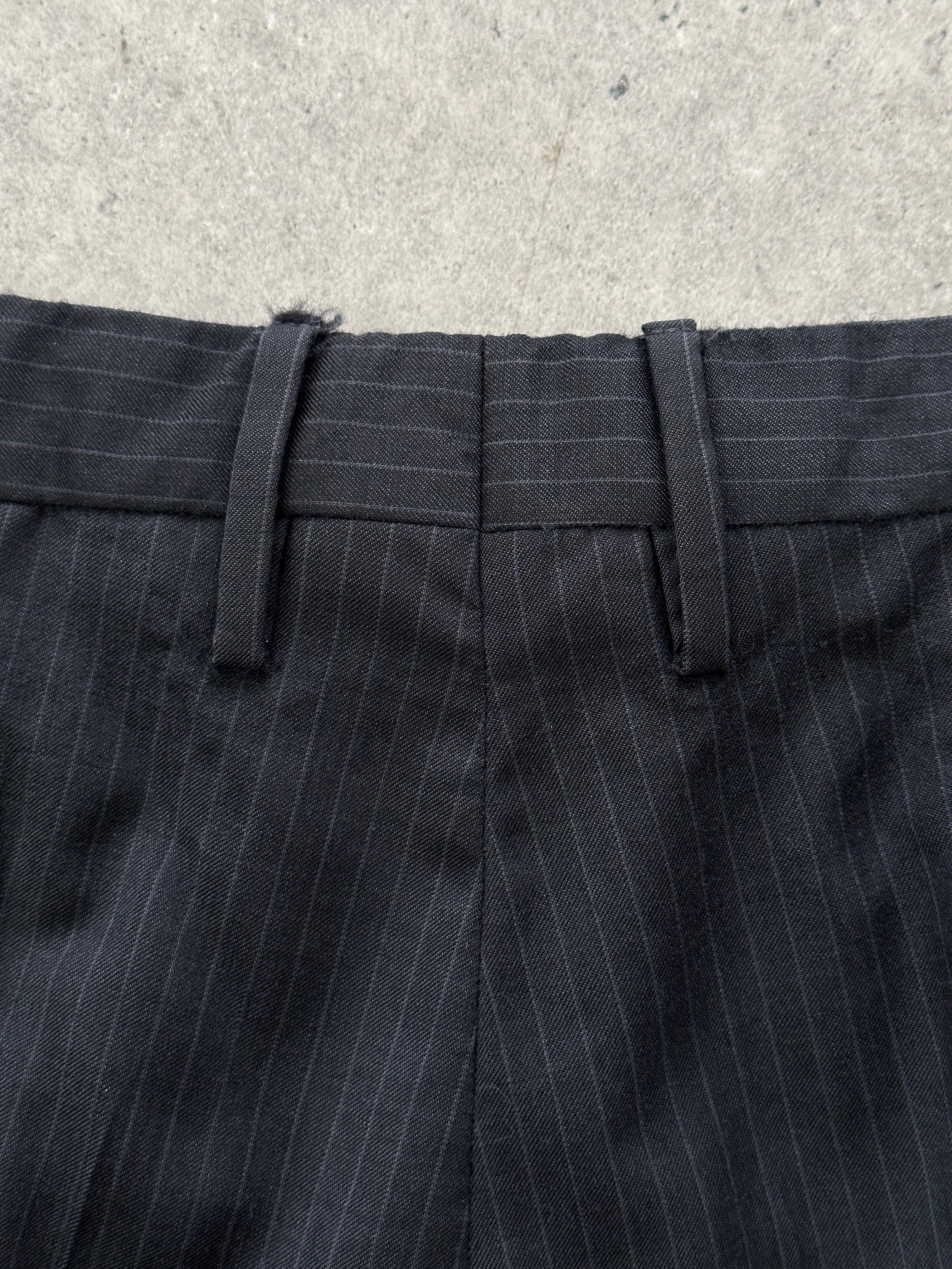 Gucci Pinstripe Single Breasted Wool Suit - 44R/W32 - SYLK