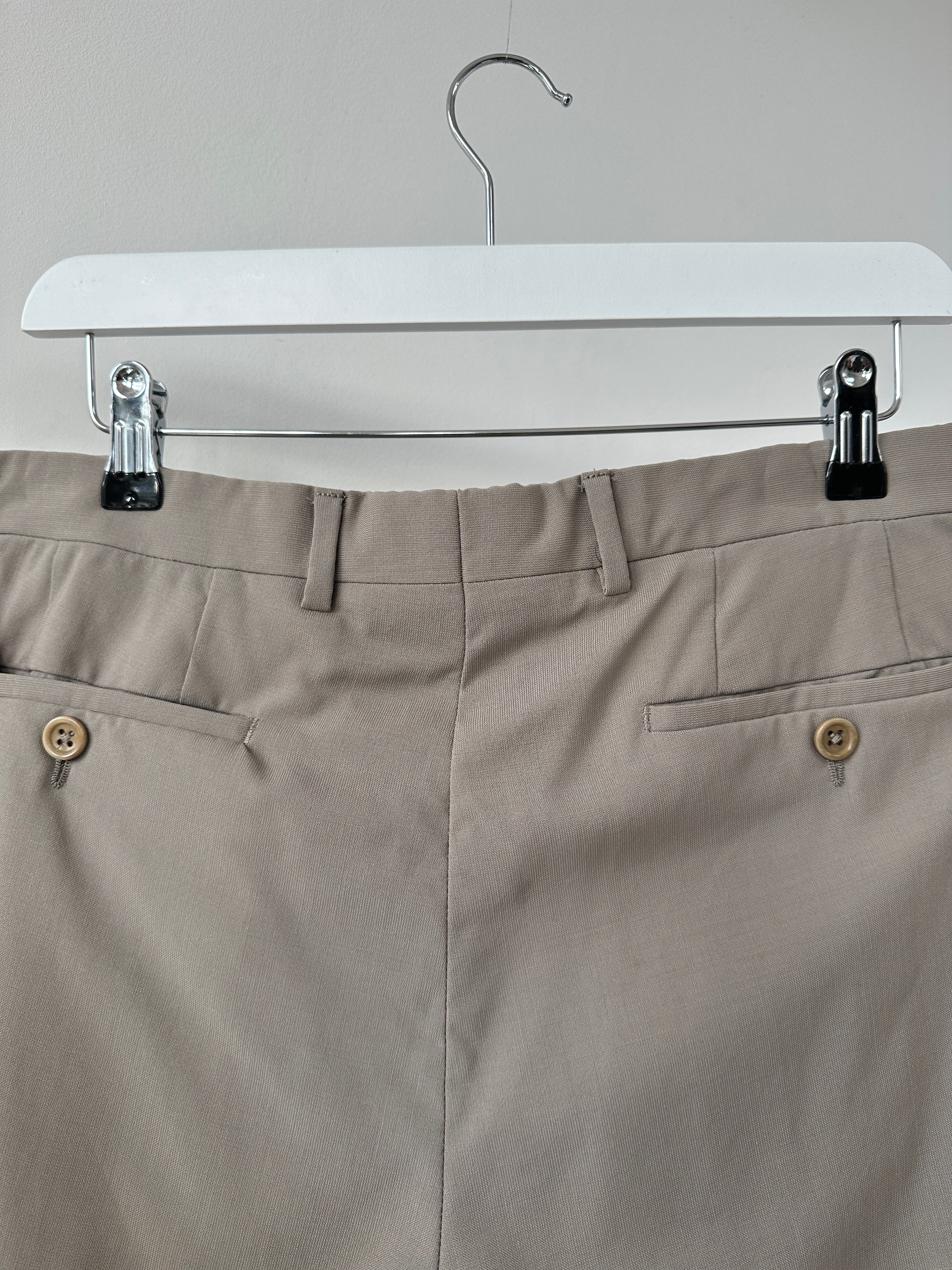 Armani Pure Wool Relaxed Suit - 40R/W32 - SYLK