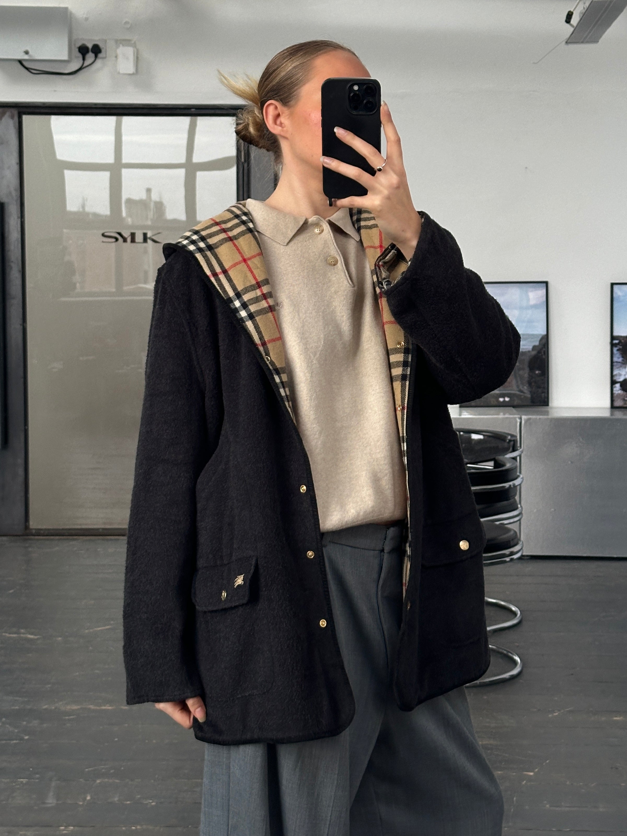 Burberry 1990s wool bespoke button hooded coat in XL, featuring classic design and tailored details.