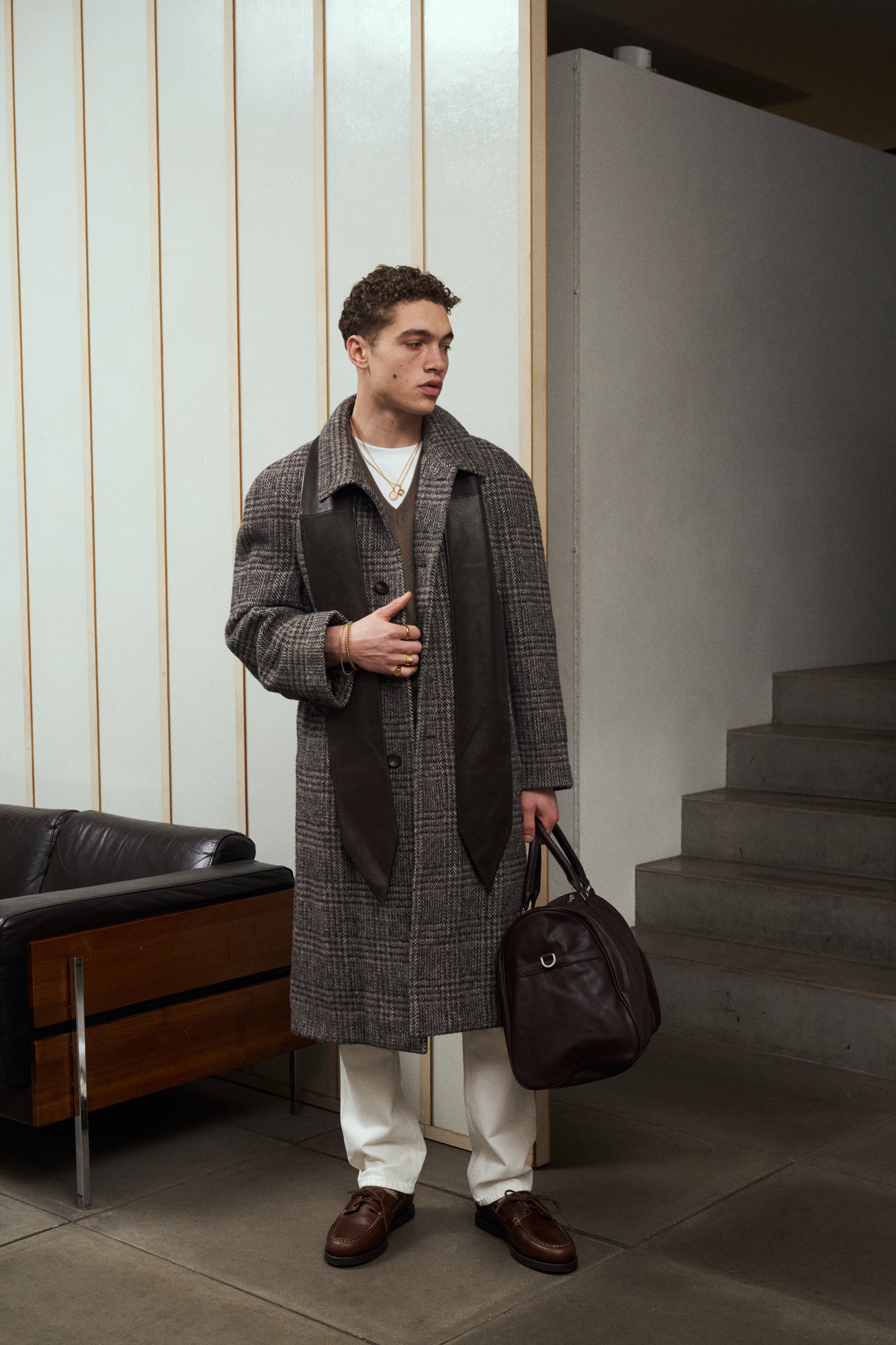 Vintage wool check belted coat in XL/XXL, featuring a classic pattern and tailored fit, perfect for stylish winter wear.