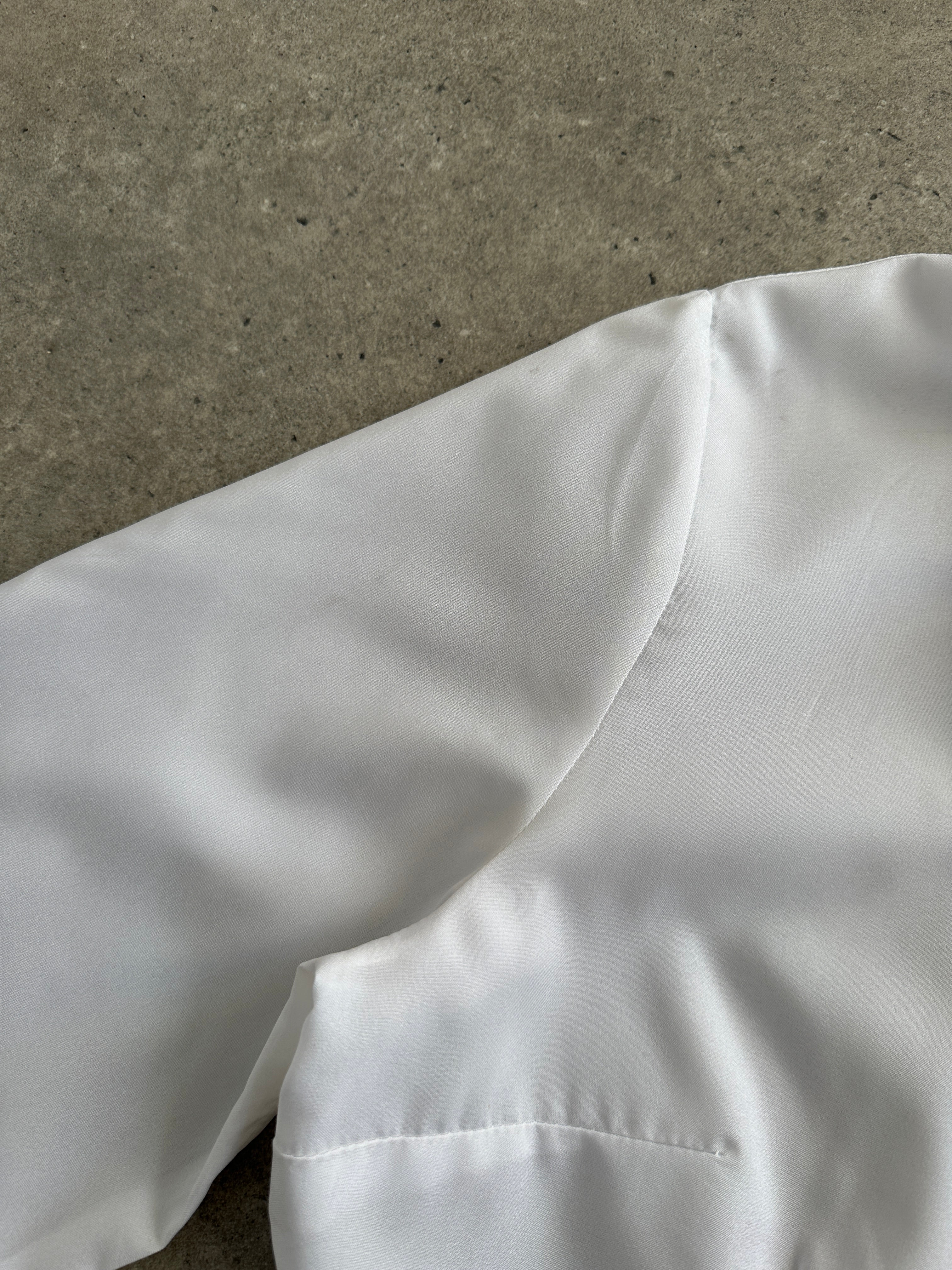Vintage 1980s neck tie shirt in size S/M, featuring retro style, long sleeves, and classic collar from the Vintage brand.