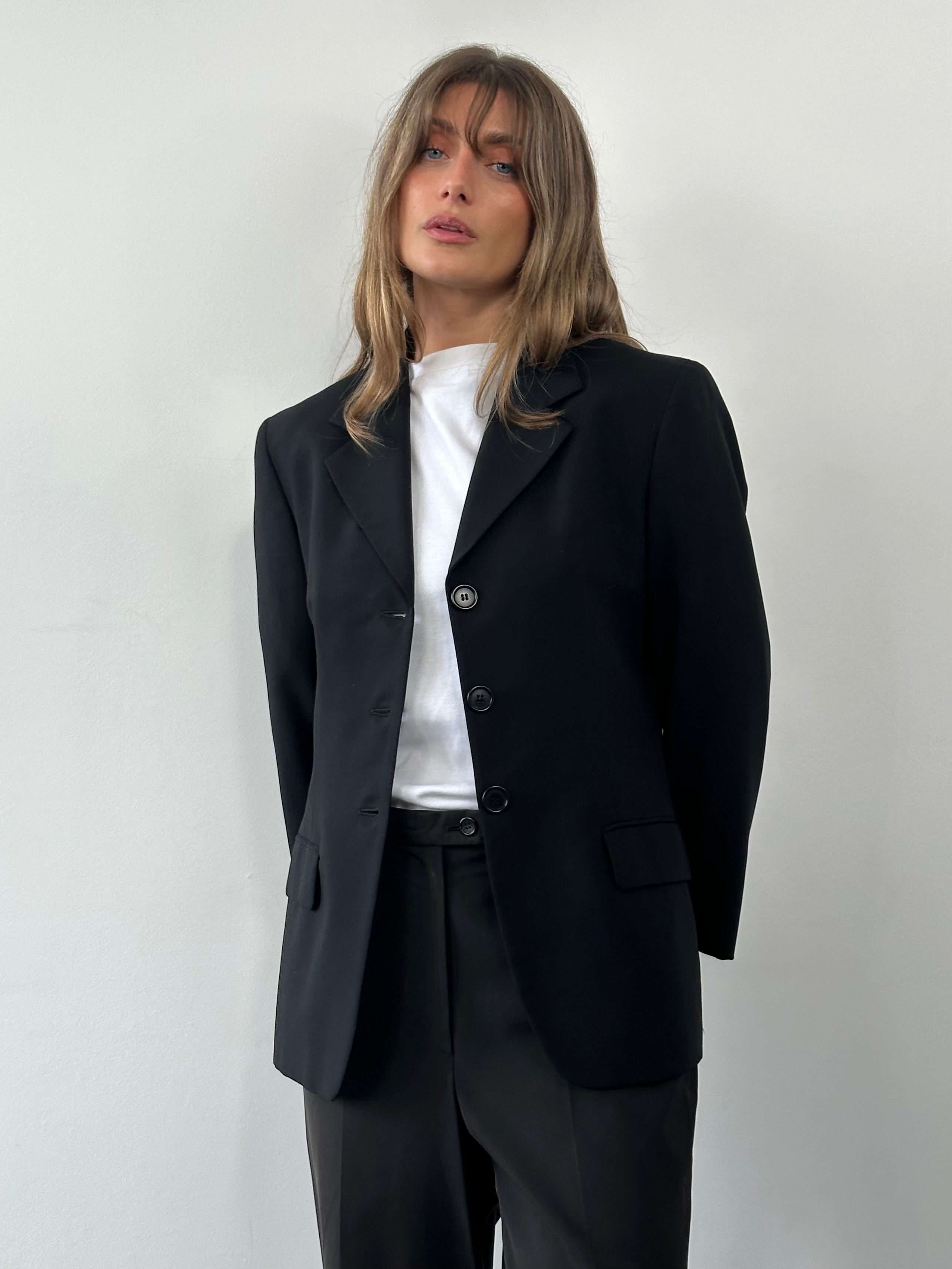 Max Mara wool mohair lightweight single-breasted blazer in size S, shown on a hanger with a classic tailored fit.