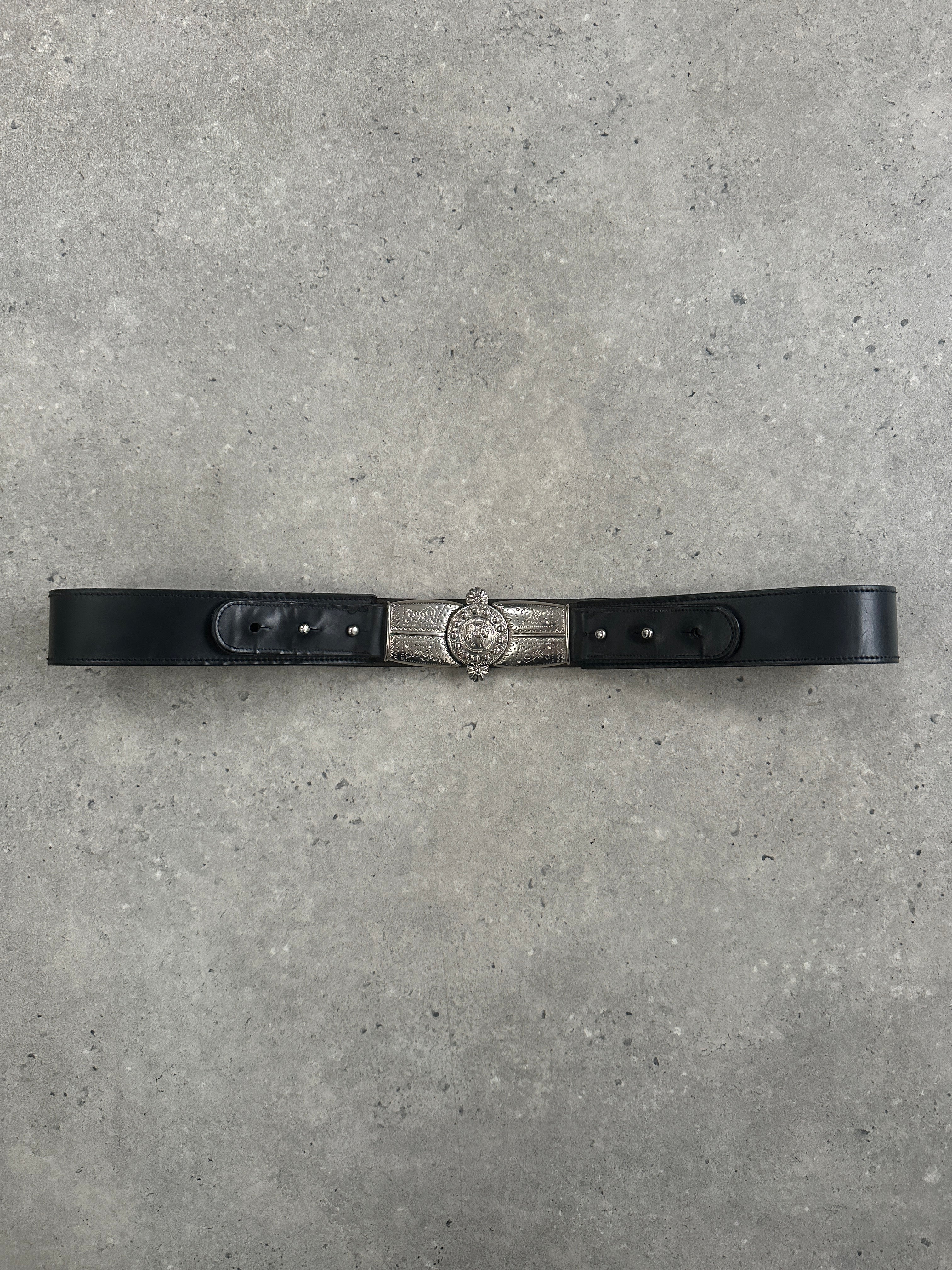 Versace Versus 1990s Panther Buckle leather belt with W38 size, featuring a distinctive panther buckle and black leather strap.