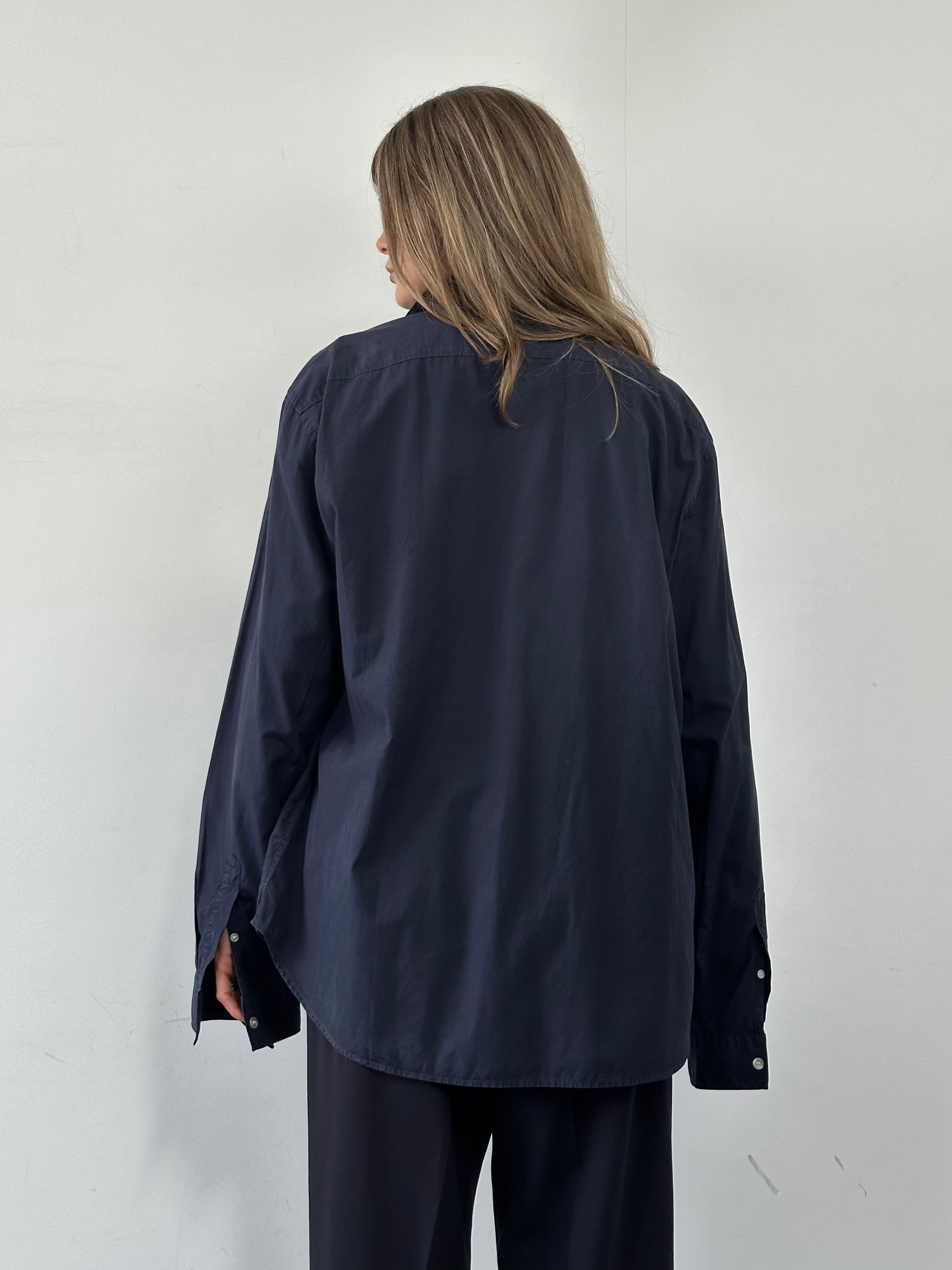 Burberry Brit pure cotton logo shirt in XL, featuring a classic design and visible logo on the front.