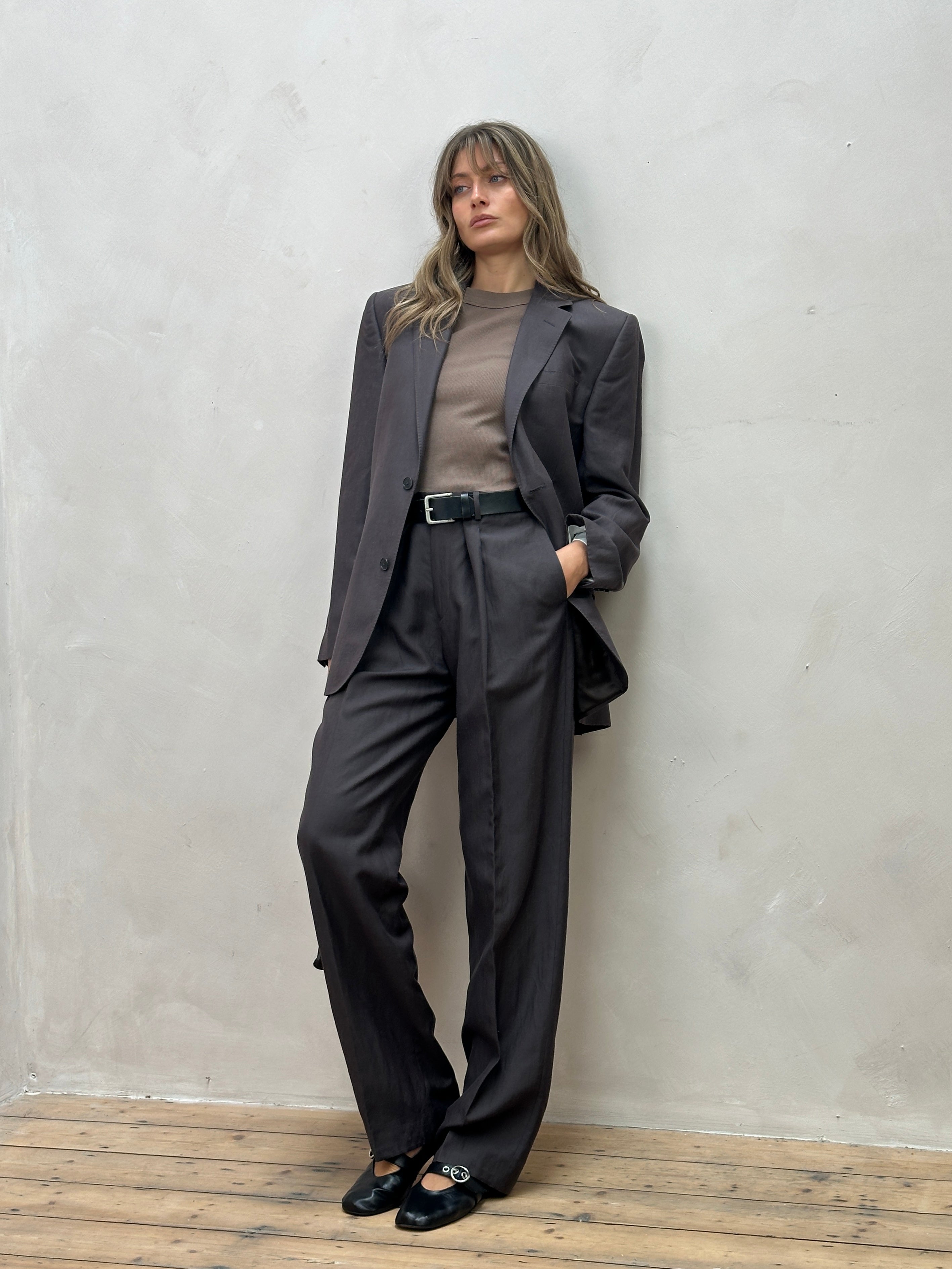 Jaeger silk linen single-breasted jumpsuit in size 40R/34L, featuring a tailored fit and elegant design.