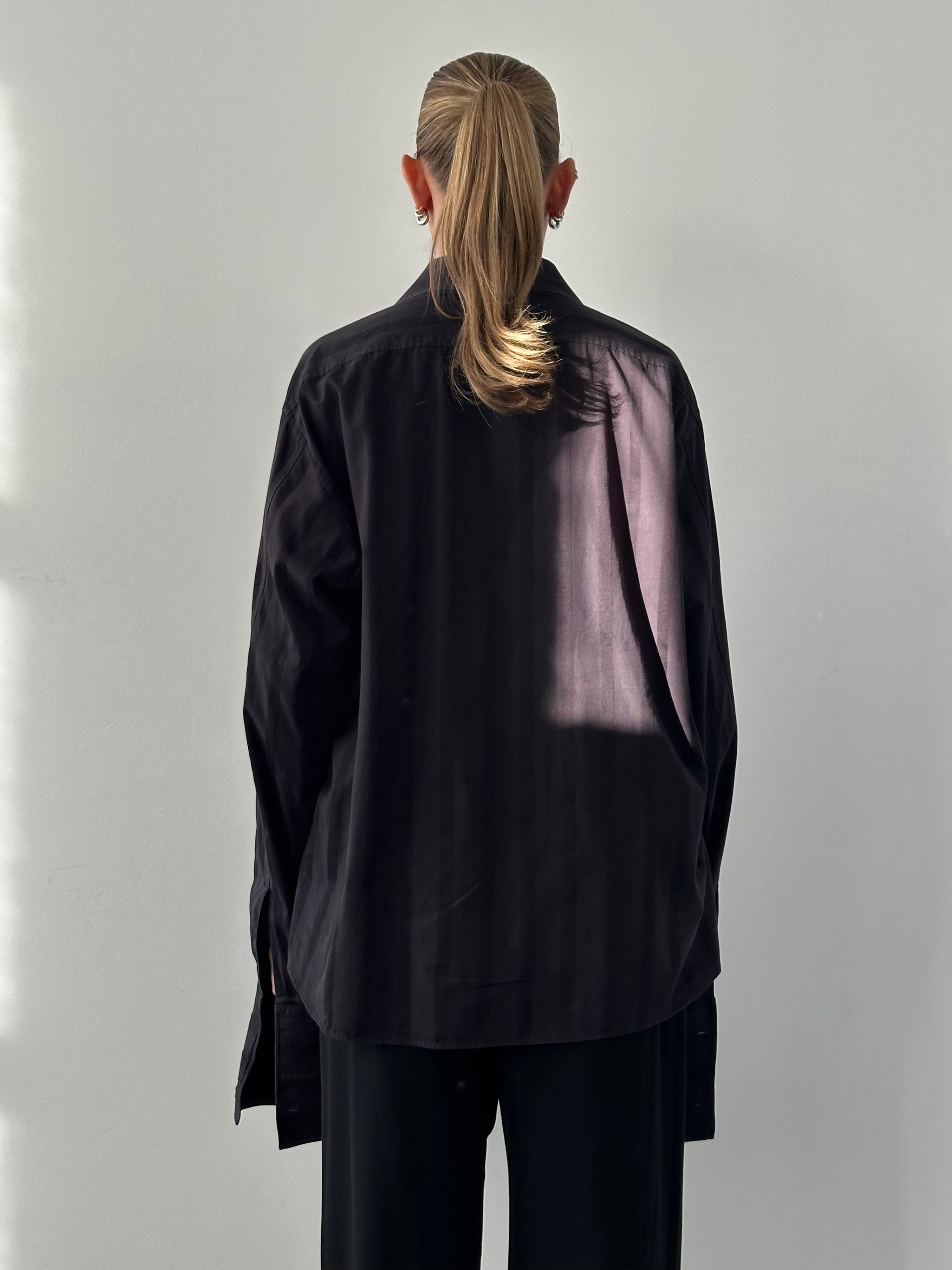 Yves Saint Laurent Pour Homme monogram pure cotton logo shirt in XXL, featuring a classic design and Yves Saint Laurent branding.