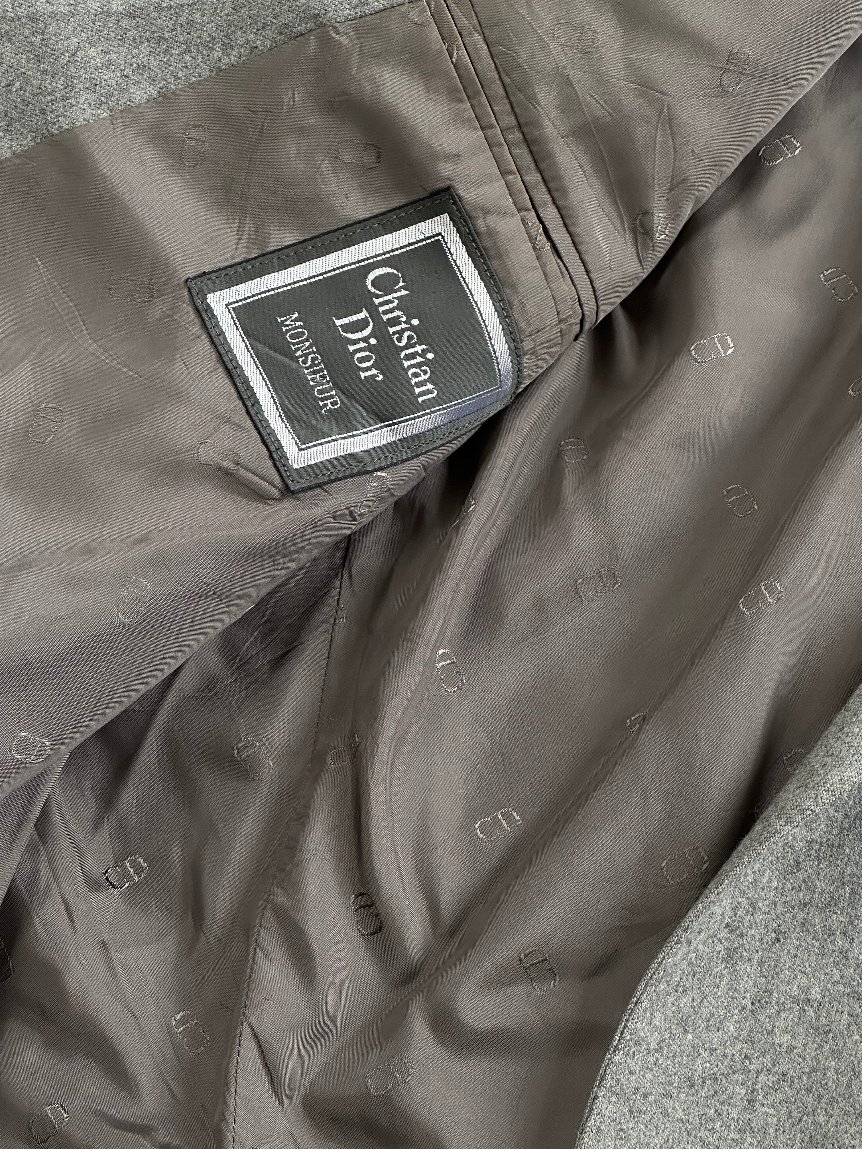 Christian Dior Monsieur 1990s brushed wool single-breasted blazer in size 44R/XL, tailored fit with classic lapel and button details.