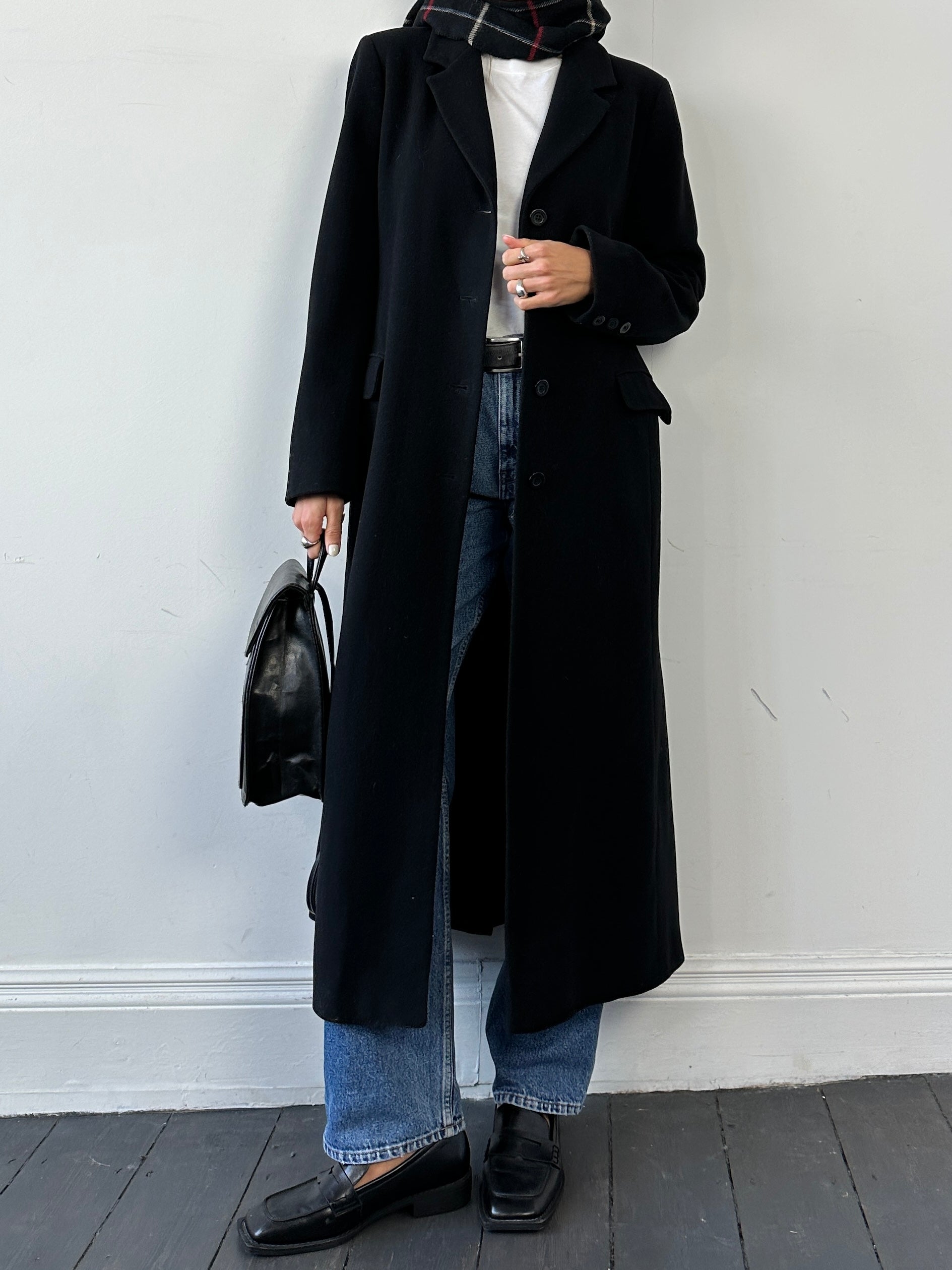 Vintage wool floor-length coat in size M, single-breasted design, showcasing classic style and warm, textured fabric.