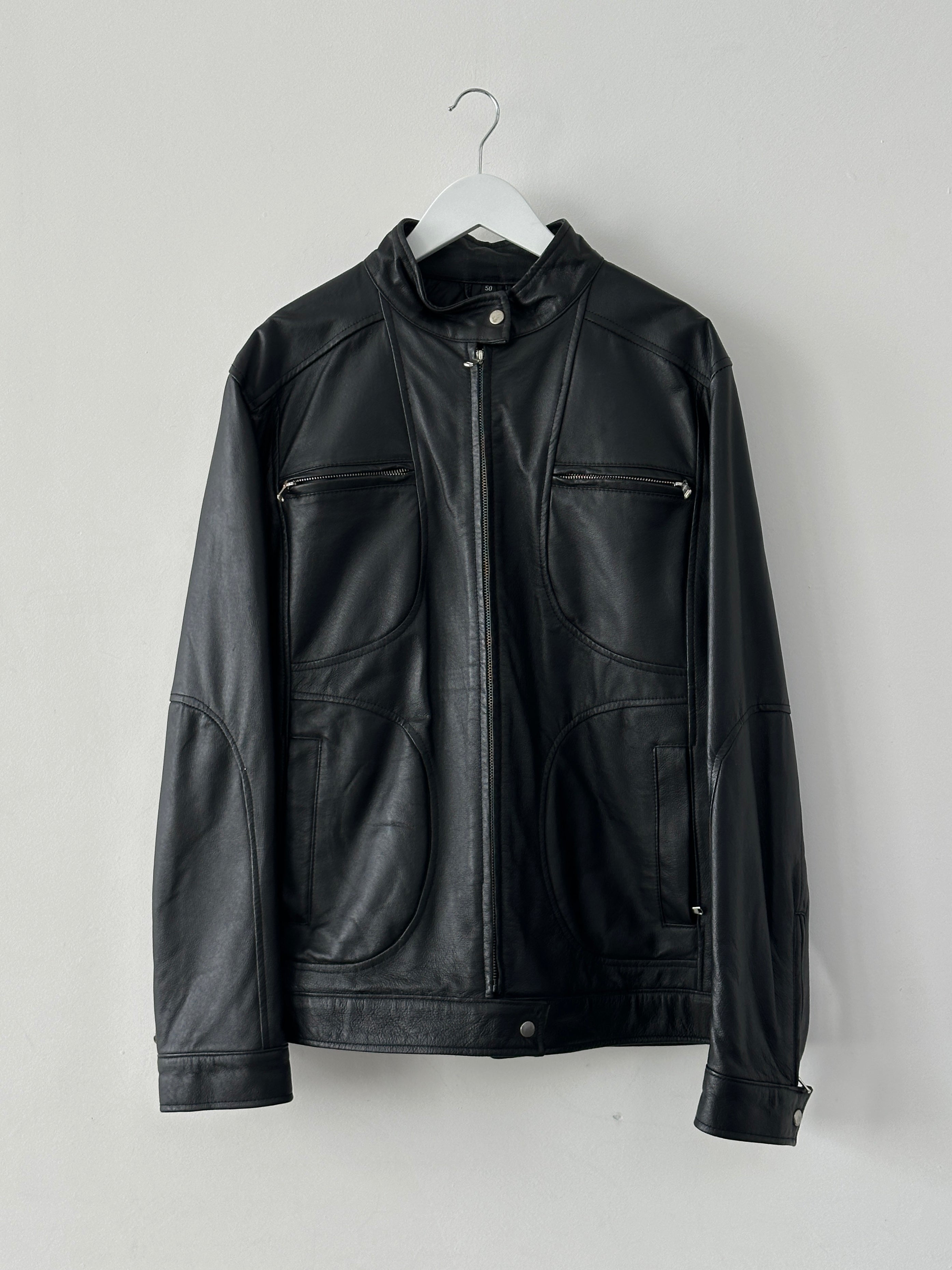 Vintage Moto Leather Jacket in black, featuring classic design, zipper details, and a fitted M/L size, crafted by Vintage.