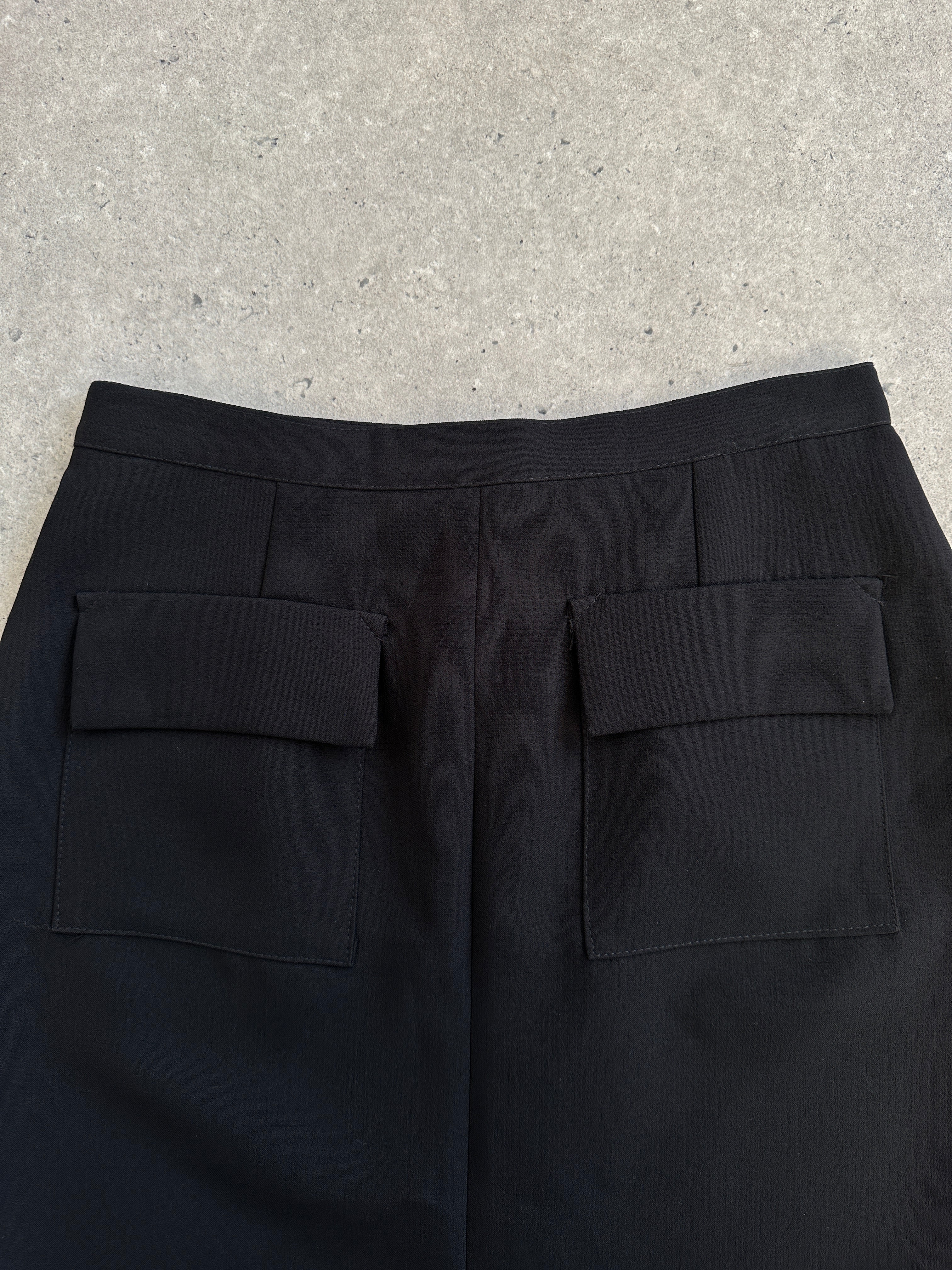 Vintage Italian 1990s maxi skirt in W26, featuring flowing fabric and retro style, perfect for a vintage wardrobe.