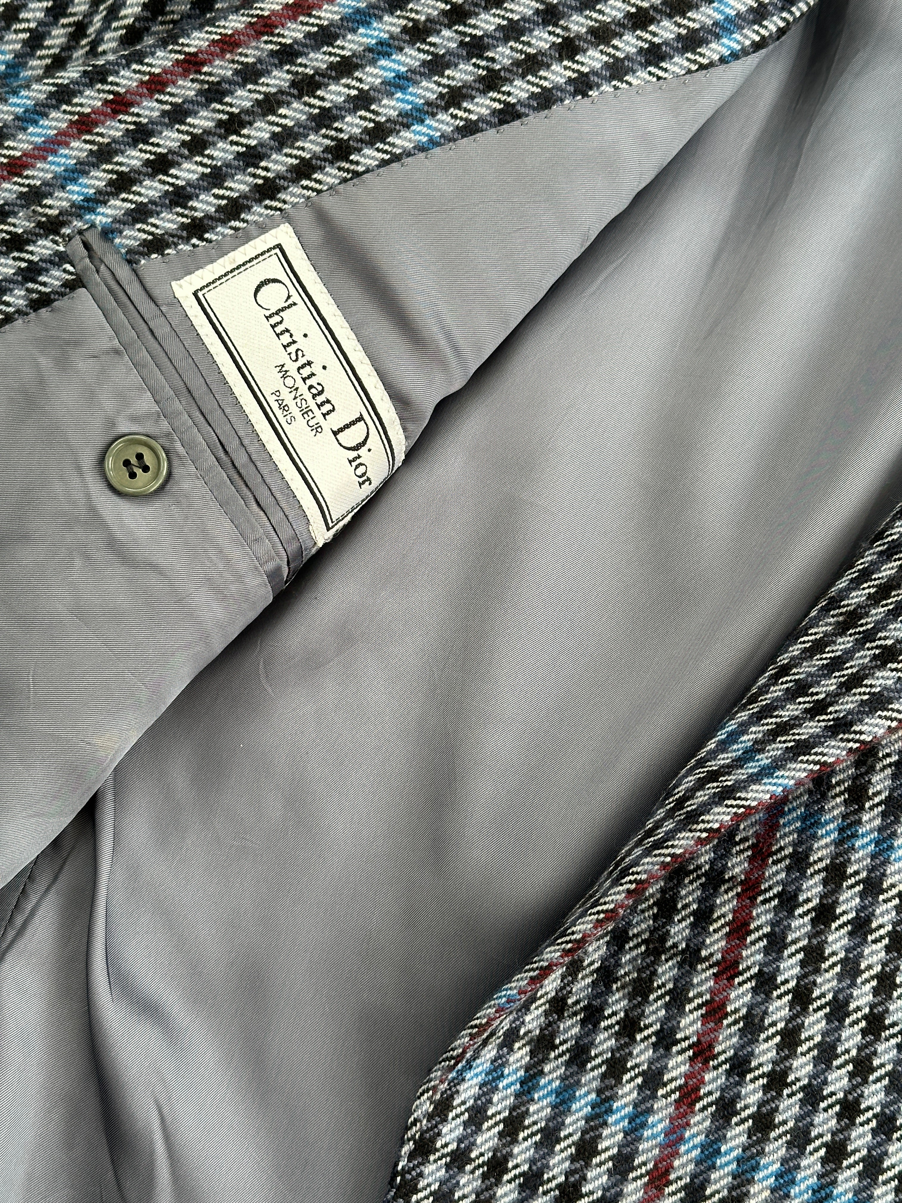 Christian Dior Monsieur 1990s brushed wool houndstooth blazer in size 42R/XL, featuring classic tailored design and pattern.