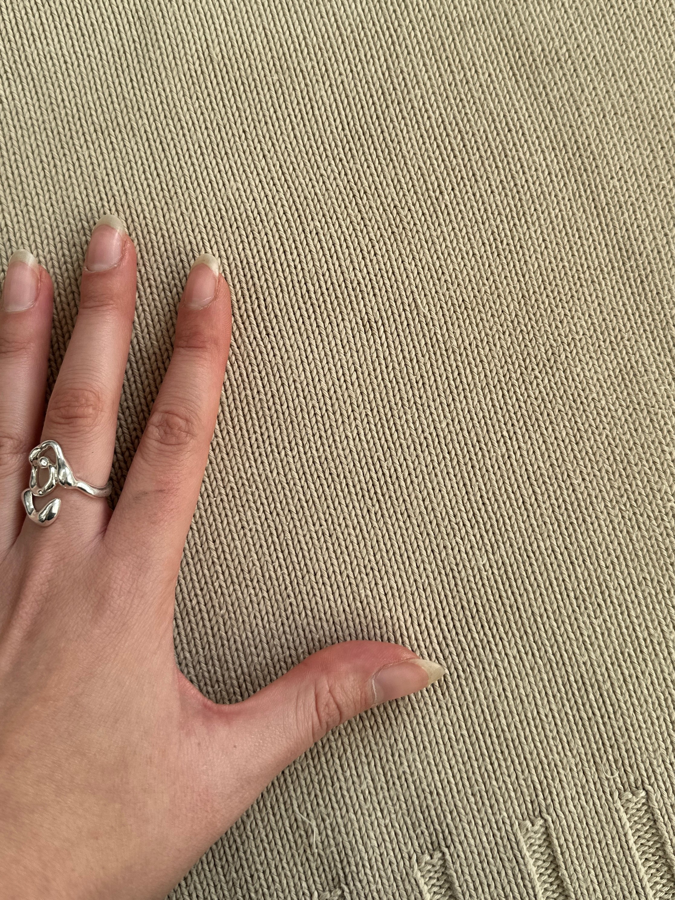 Burberry London pure cotton quarter zip logo jumper in XL, featuring a classic design with the Burberry logo on the chest.