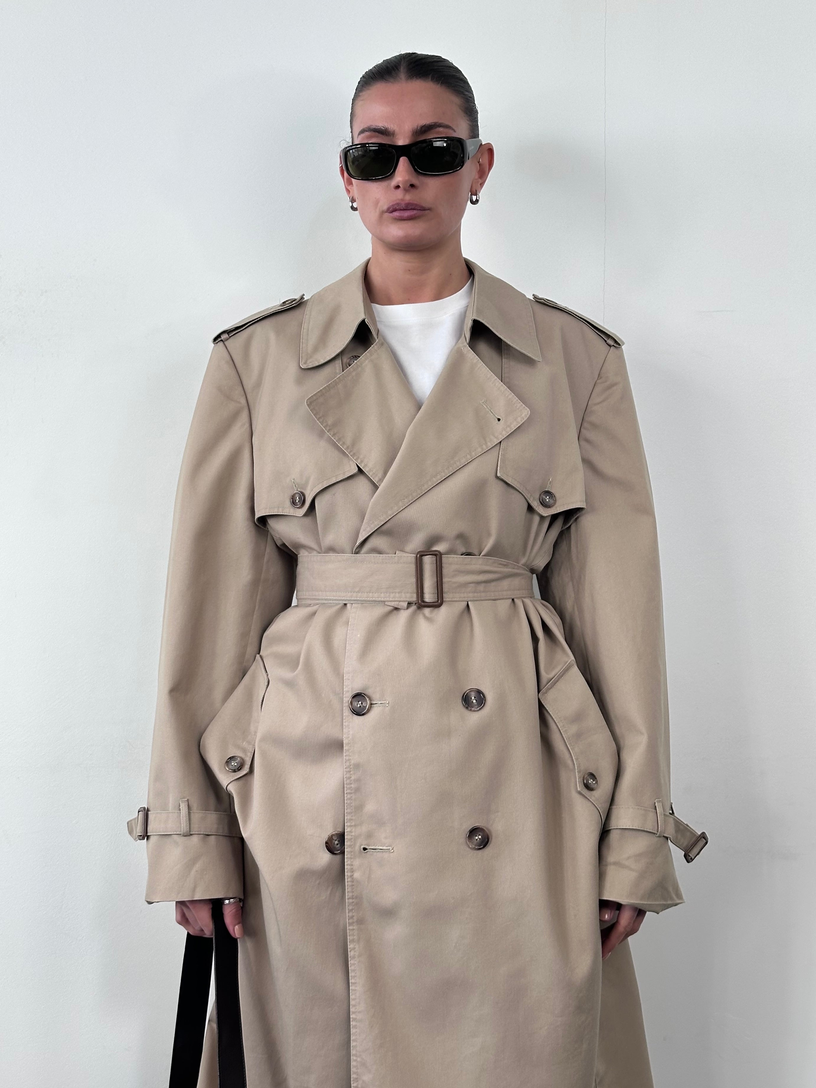Christian Dior Monsieur cotton double-breasted belted trench coat in XL, showcasing classic design and tan color.