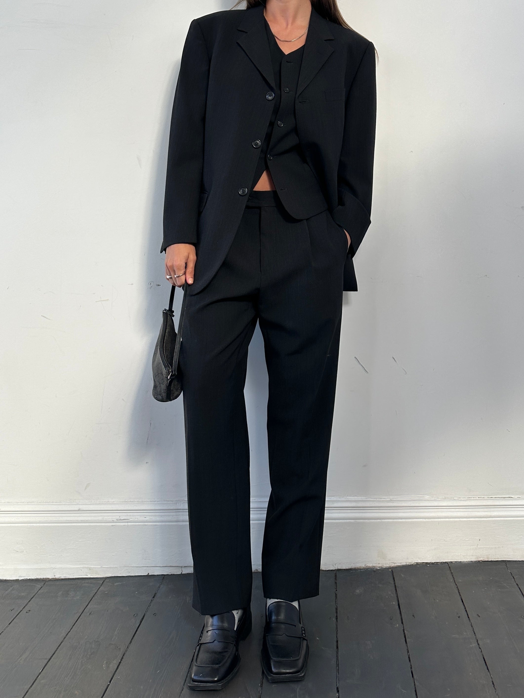 Pierre Cardin pinstripe wool three-piece suit in size 40S, featuring a jacket, waistcoat, and trousers on a mannequin.
