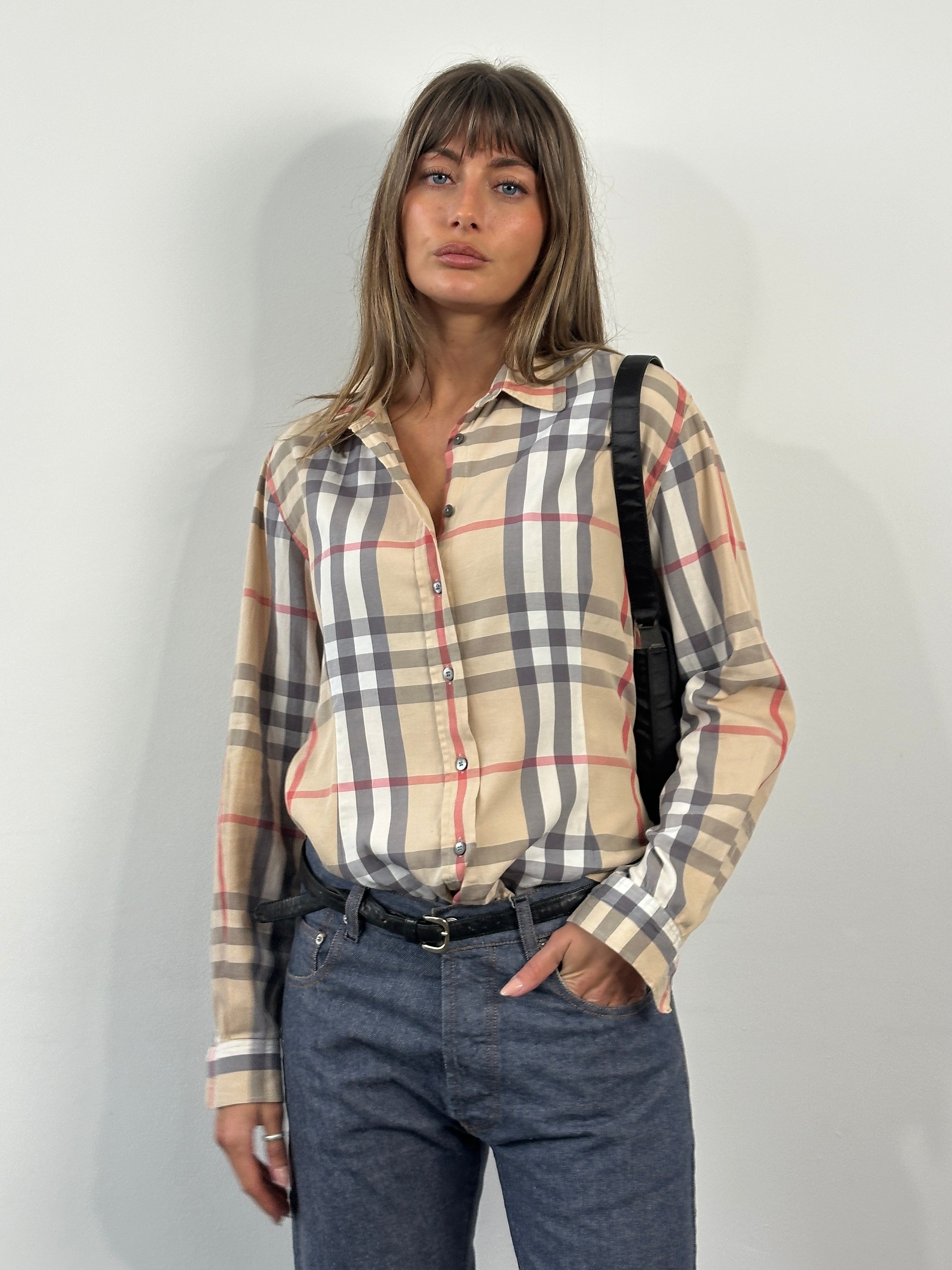 Burberry London 2000s Nova Check cotton shirt in size M, featuring classic plaid pattern and button-down style.