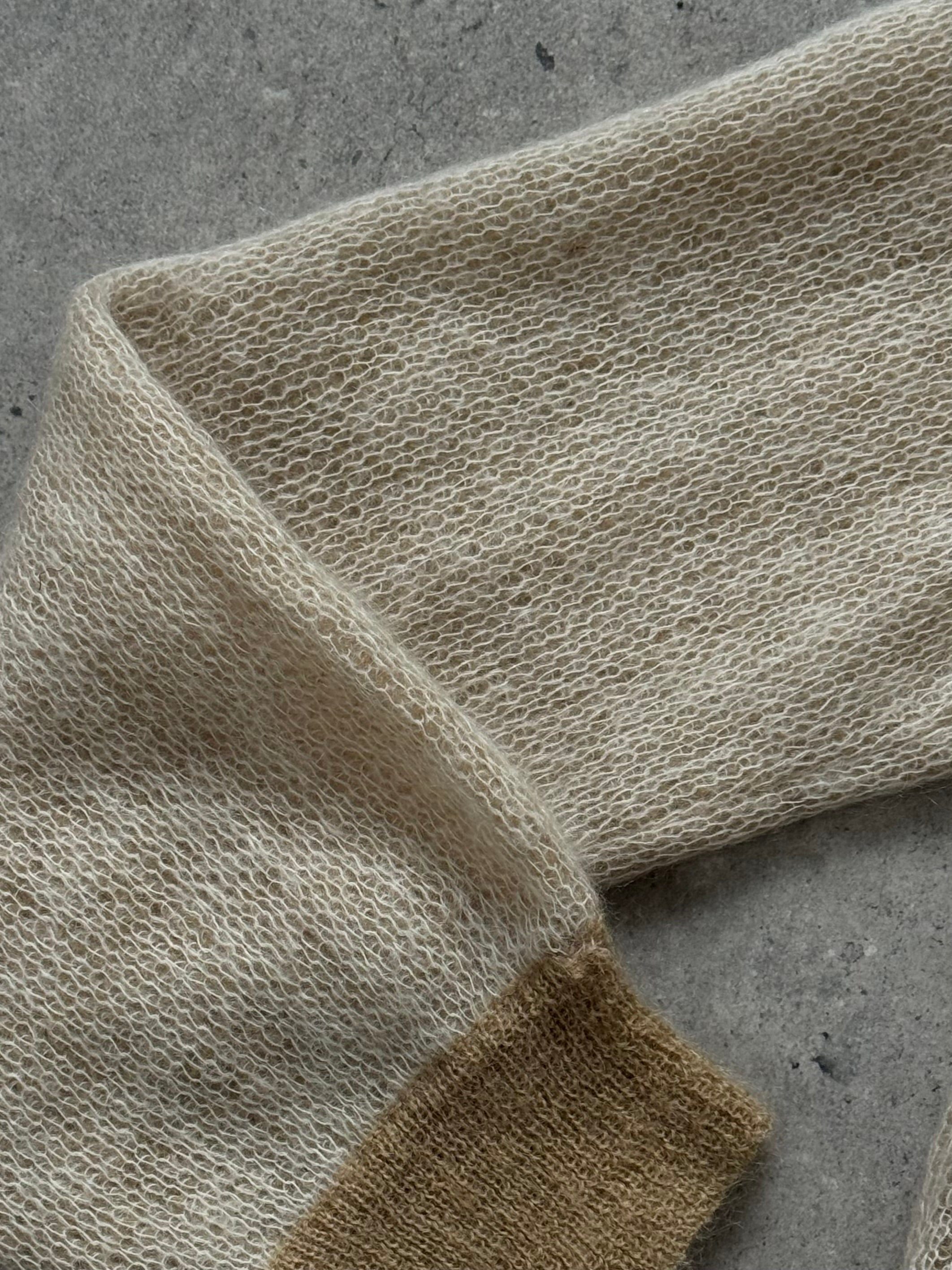 Vintage 1980s Italian mohair cardigan in S/M, featuring a soft, textured knit with classic retro style.