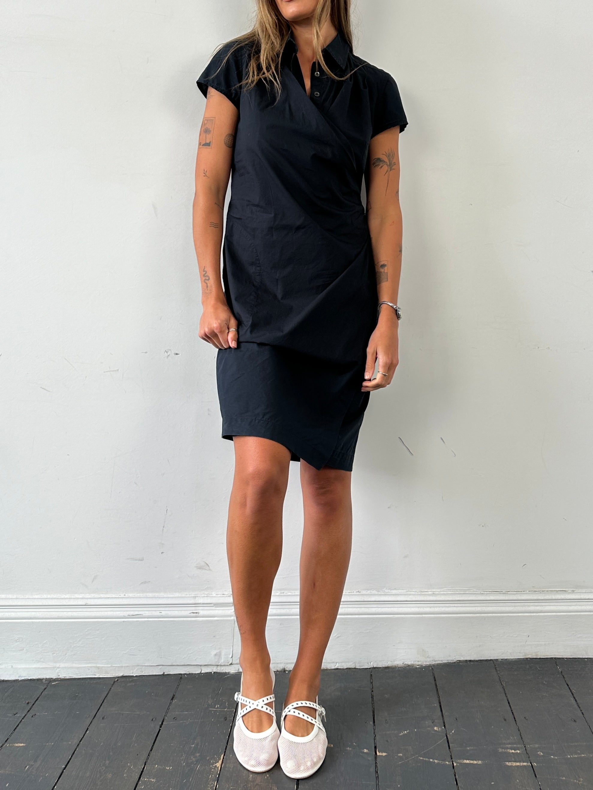 Max Mara Weekend wrap shirt dress in size small, featuring a stylish collar, long sleeves, and a fitted waist for a chic look.