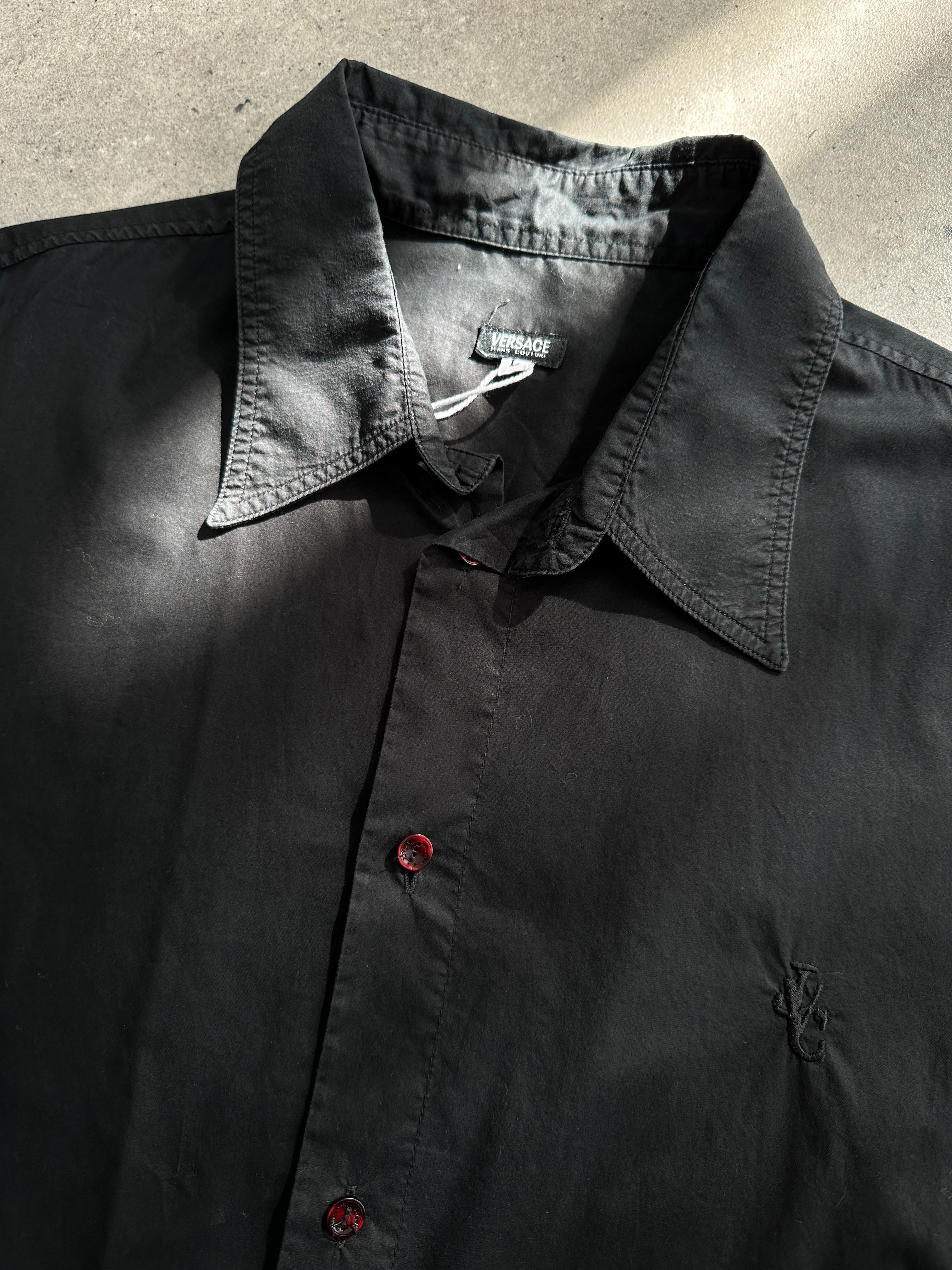 Versace Jeans Couture pure cotton logo shirt in size M, featuring the iconic brand logo and classic fit.