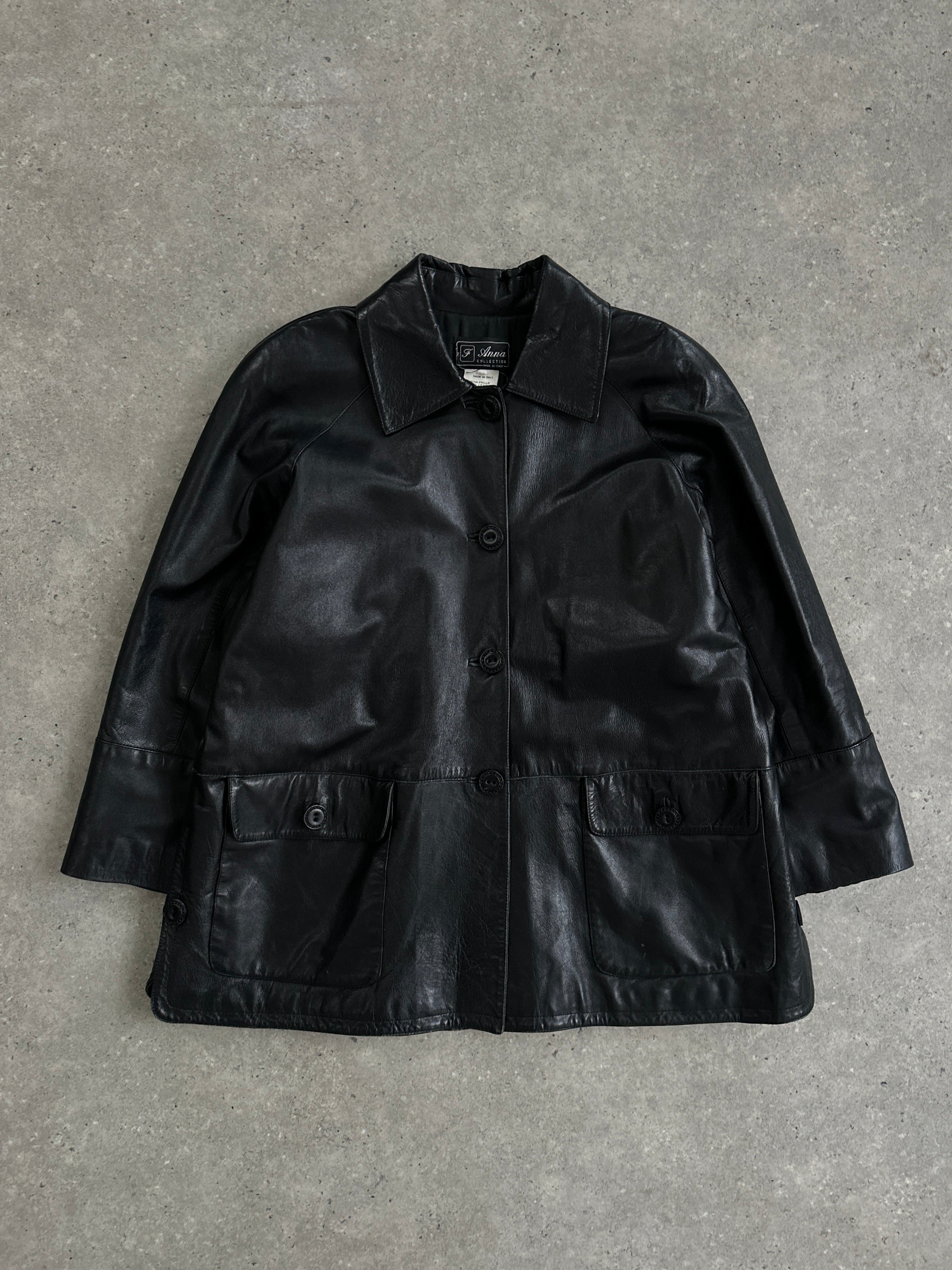 Italian vintage A-line leather jacket by Vintage, smooth textured style in size L, showcasing classic design and high-quality craftsmanship.