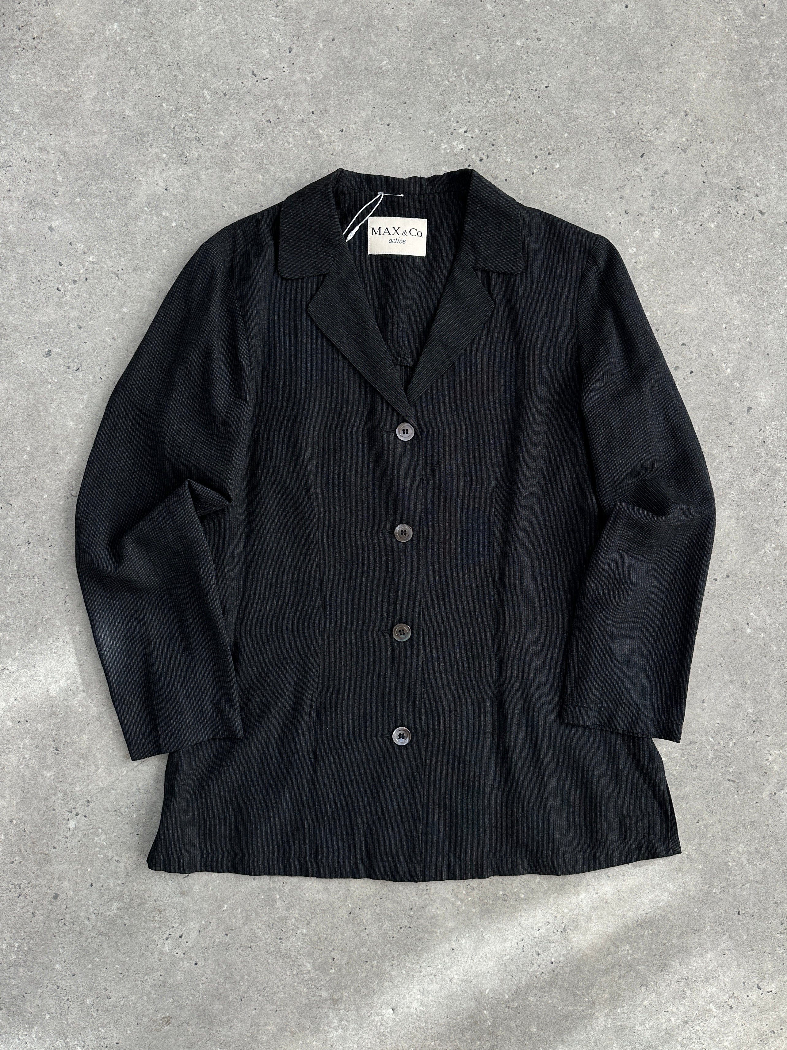 Max & Co unlined single-breasted blazer in black, tailored fit with notch lapels, displayed on a hanger.