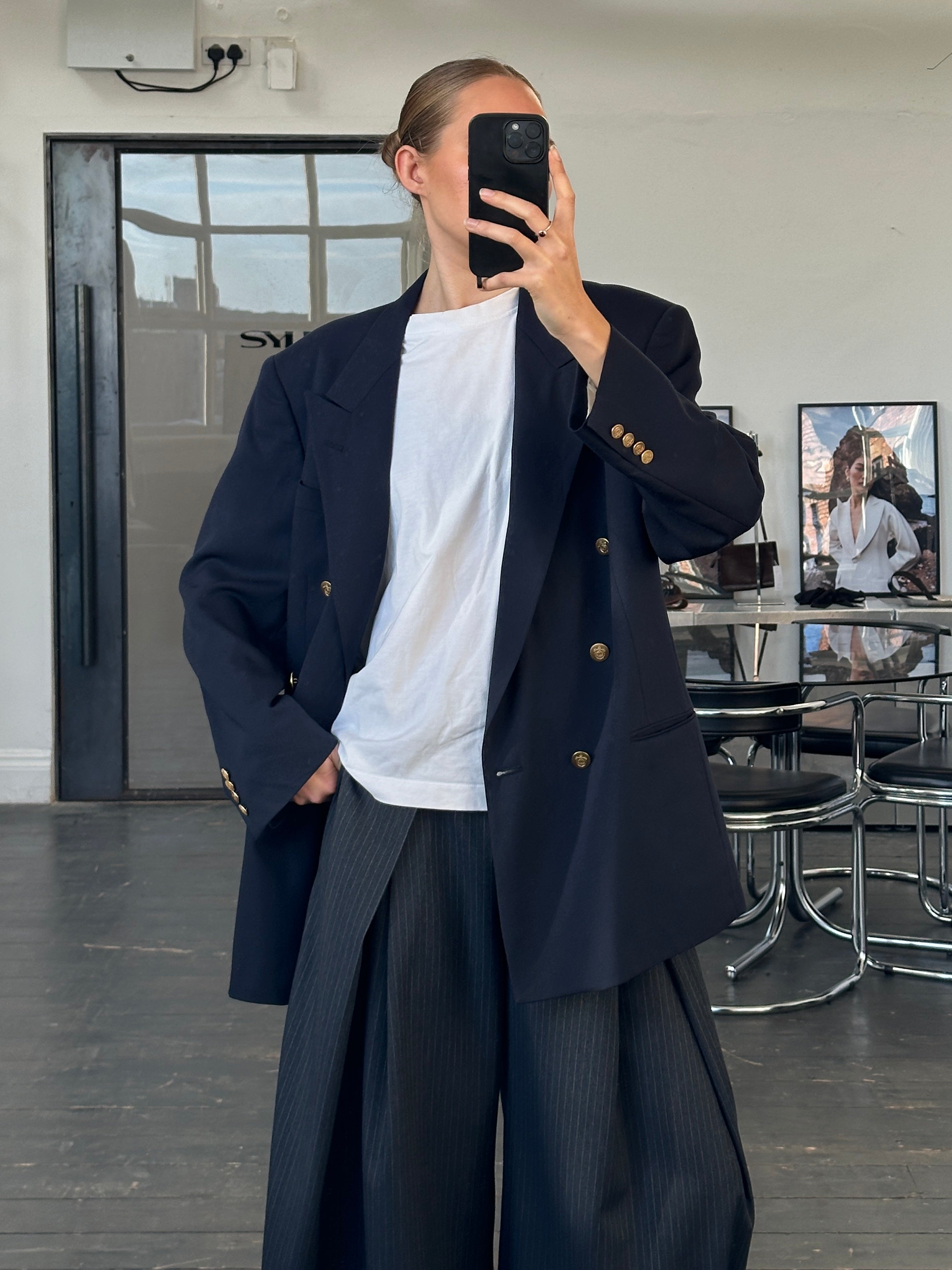 Christian Dior Monsieur 1980s bespoke double-breasted blazer in size 44R/XL, tailored fit with classic lapels and dark fabric.