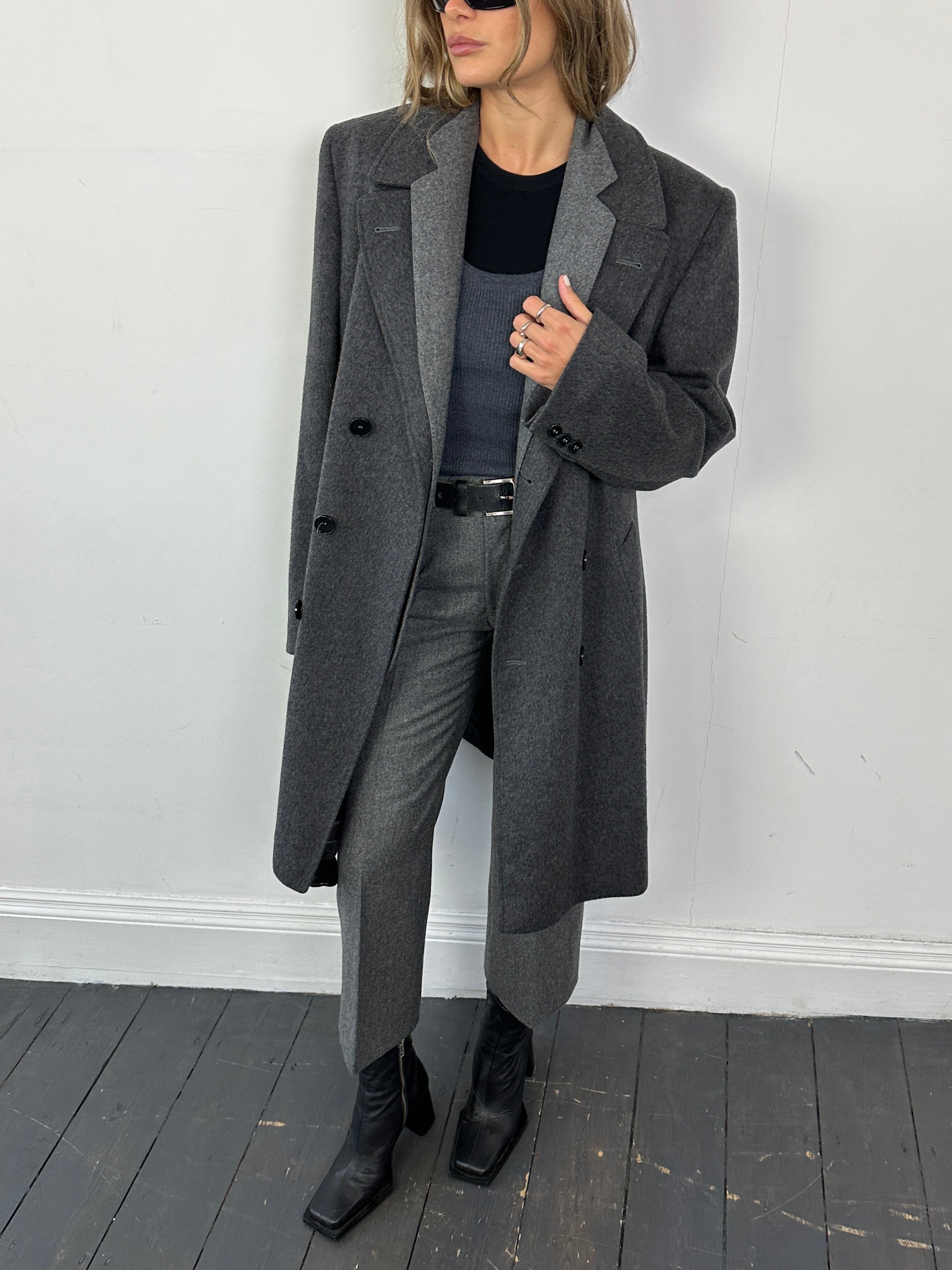 Vintage wool and cashmere double-breasted coat in size L, featuring classic design and textured fabric.