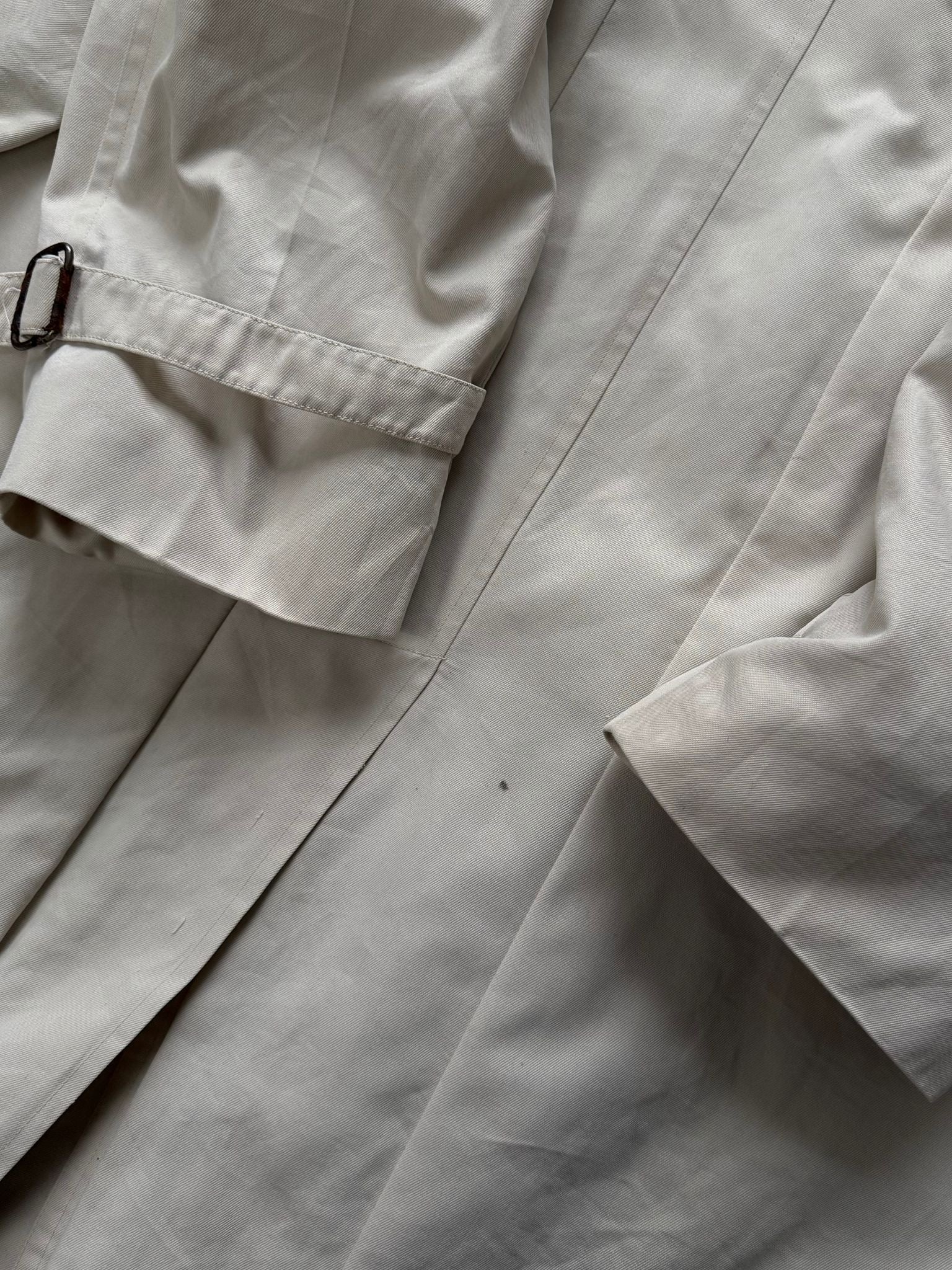 Burberry 1990s cotton double-breasted trench coat, M/L size, featuring classic beige fabric, collar, and button details.