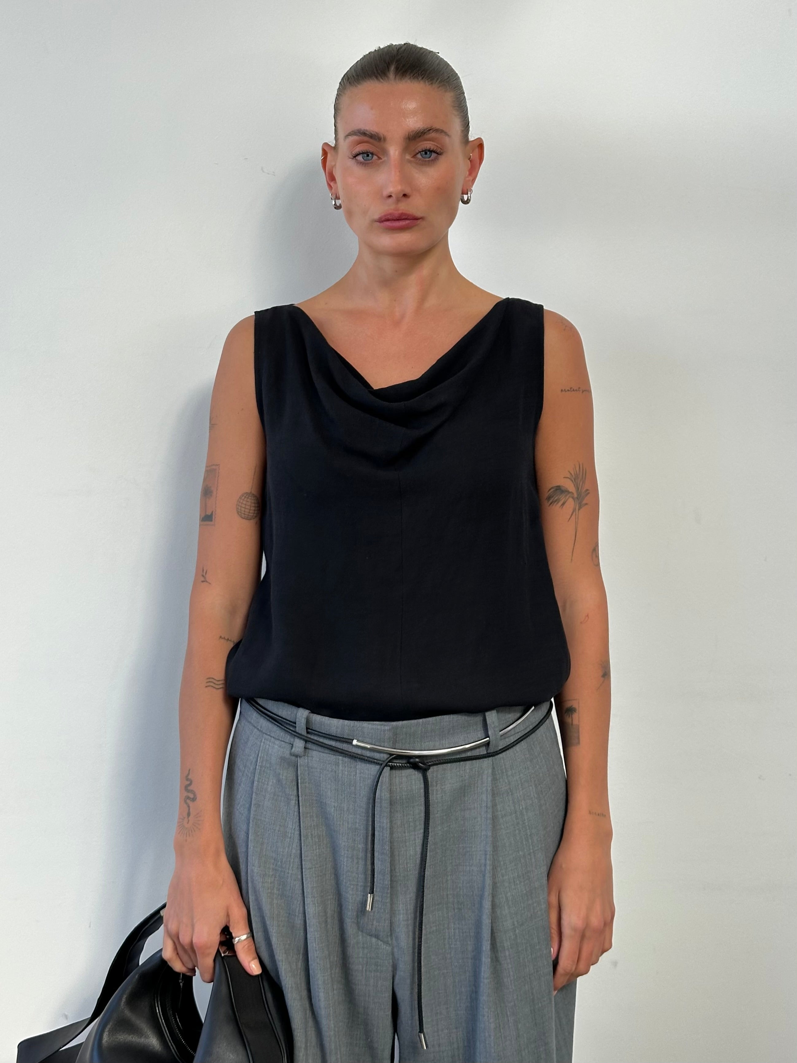 Max Mara linen cowl neck sleeveless tank top in size M, light and breathable fabric, stylish summer wardrobe essential
