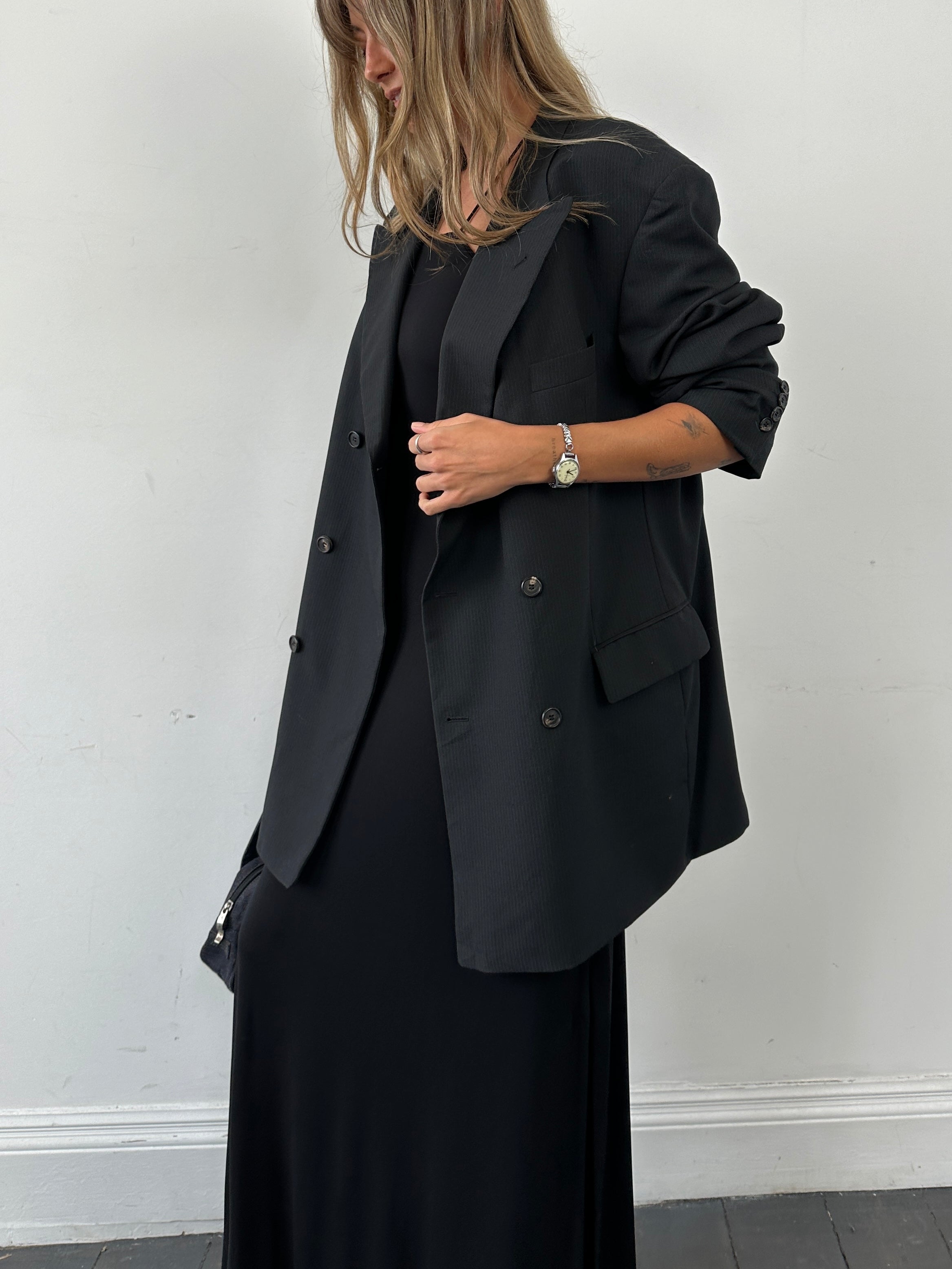 Hugo Boss double-breasted pure wool blazer in XXL, dark tailored blazer with notch lapels and structured fit.