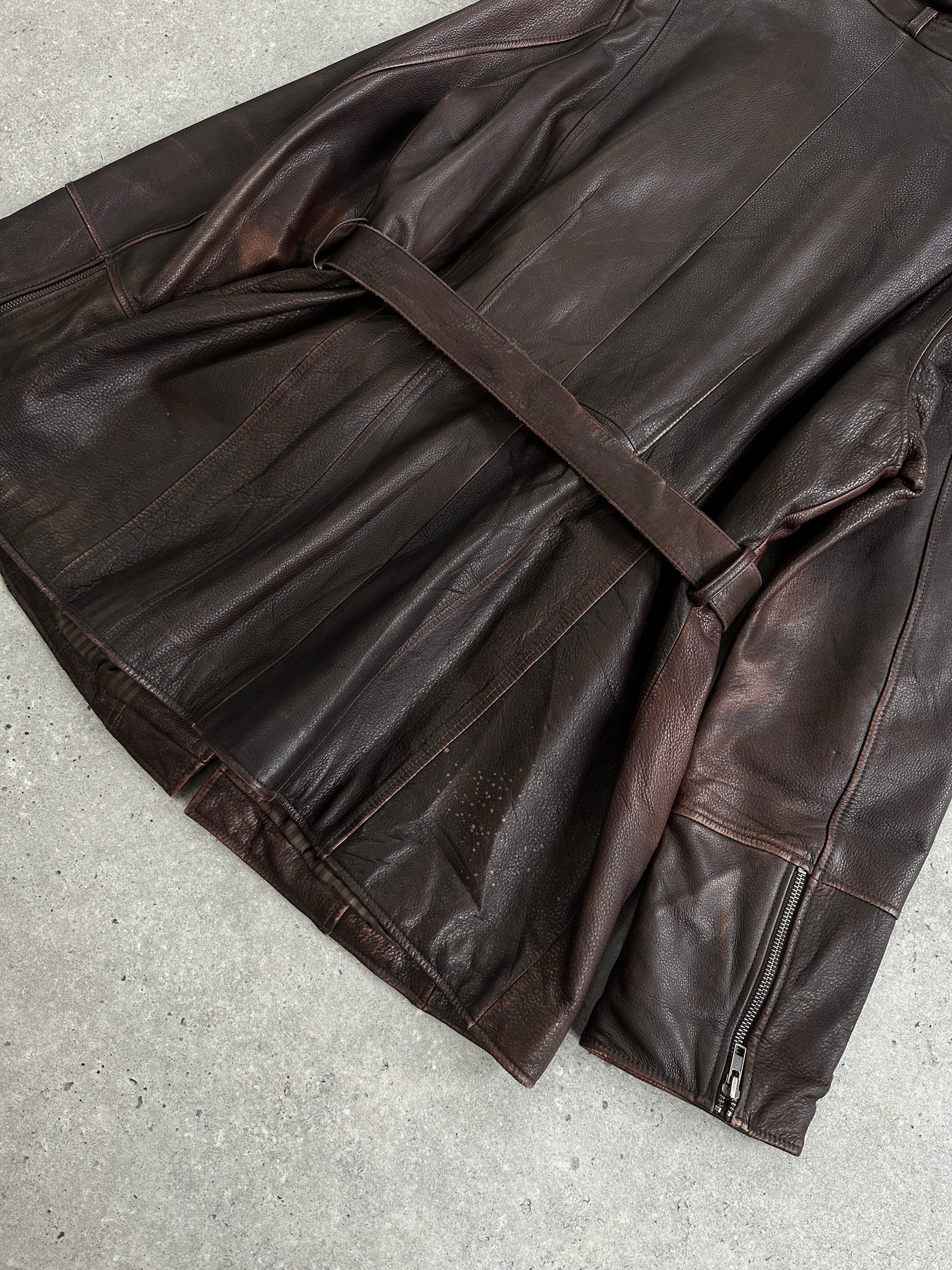 Vintage 1990s aged double zip belted leather jacket, size L, featuring classic distressed leather and retro style.
