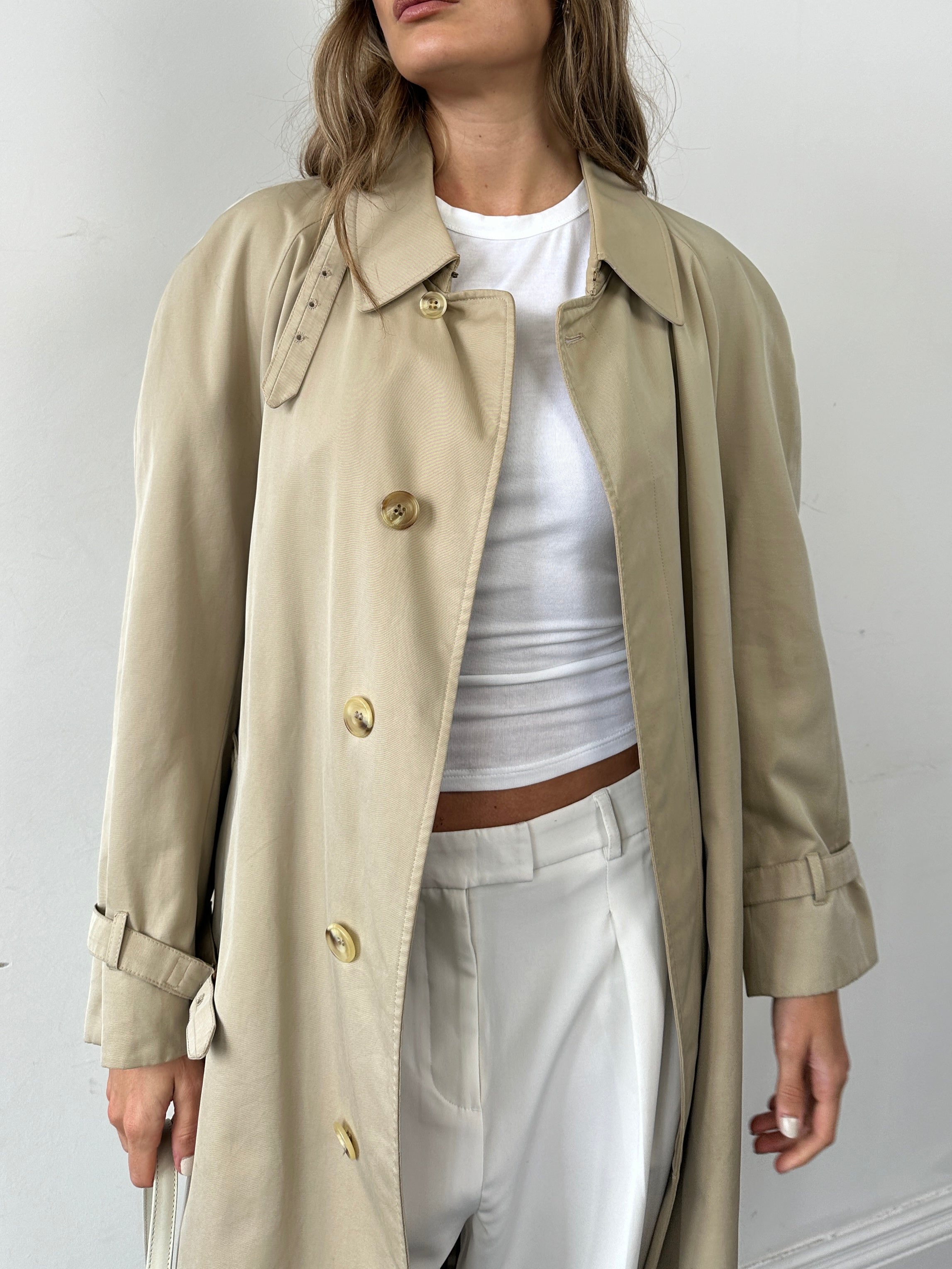 Aquascutum pure cotton trench coat with concealed placket and belt, stylish and classic design in size large.