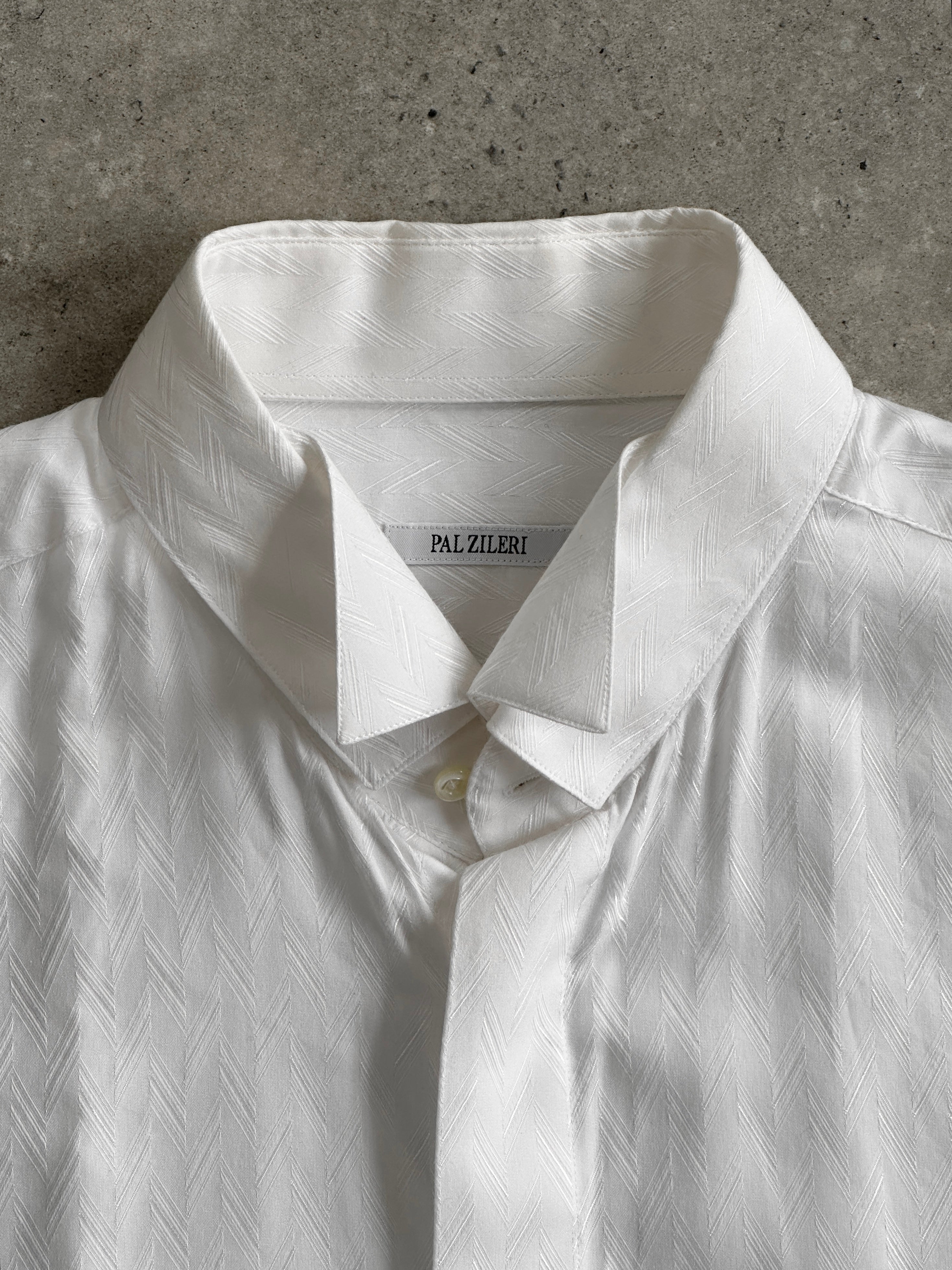 Pal Zileri cotton double collar dress shirt in size L/XL, featuring classic design and button-up front.