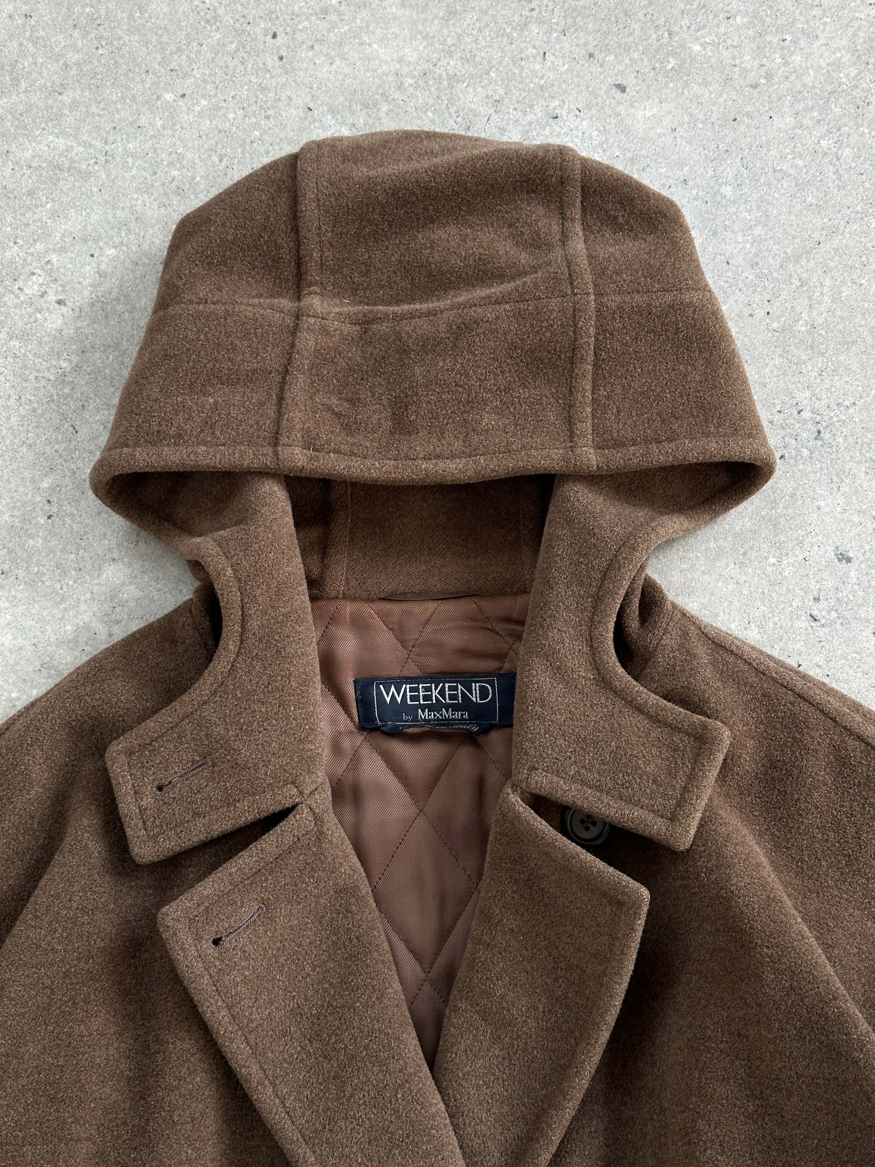 Max Mara Weekend 2000s wool hooded double-breasted coat in size M, stylish and warm outerwear with a classic design.