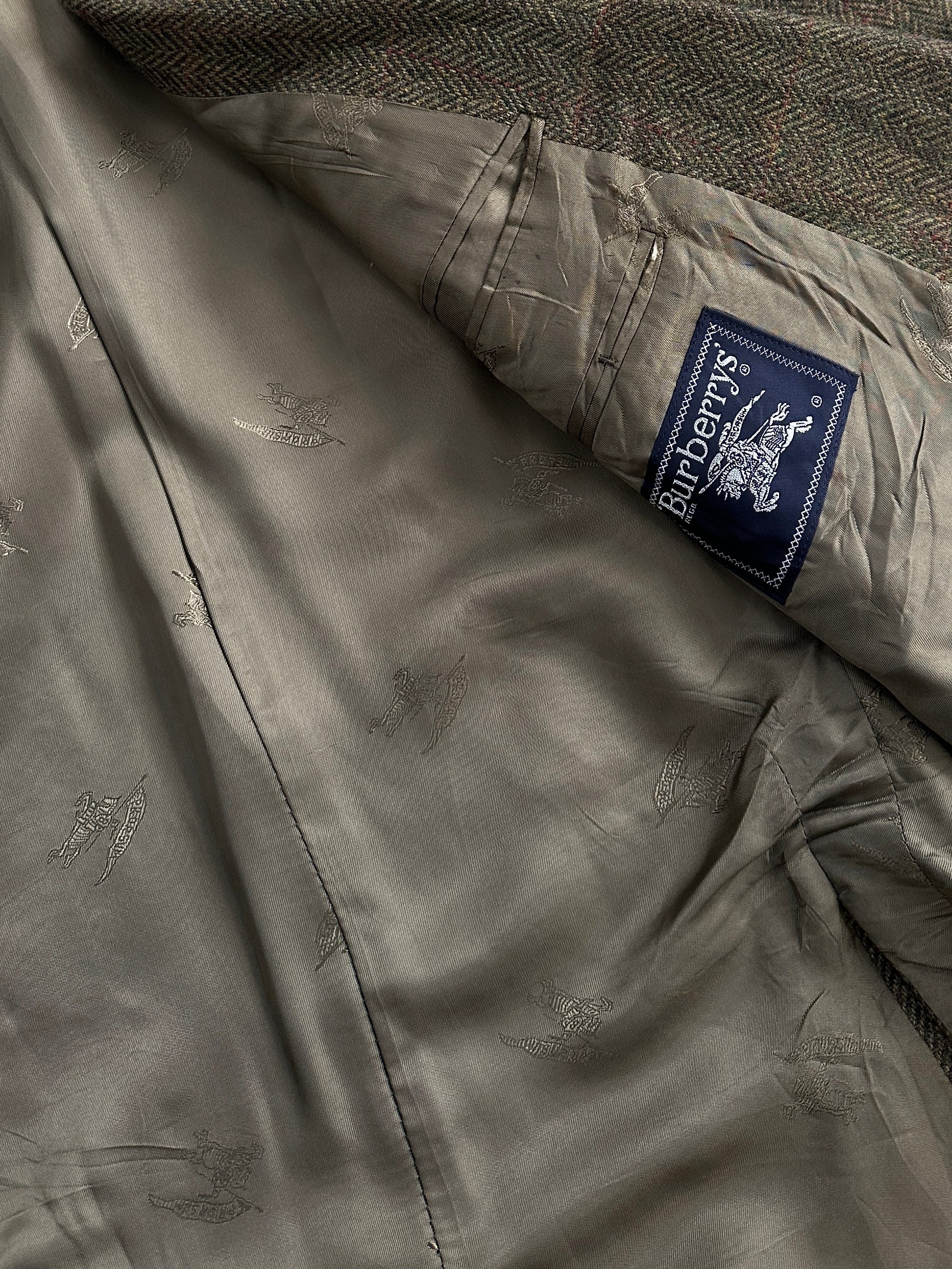 Burberry 1990s pure wool brushed single-breasted blazer in size 40R/L, tan color, tailored fit with classic lapels.