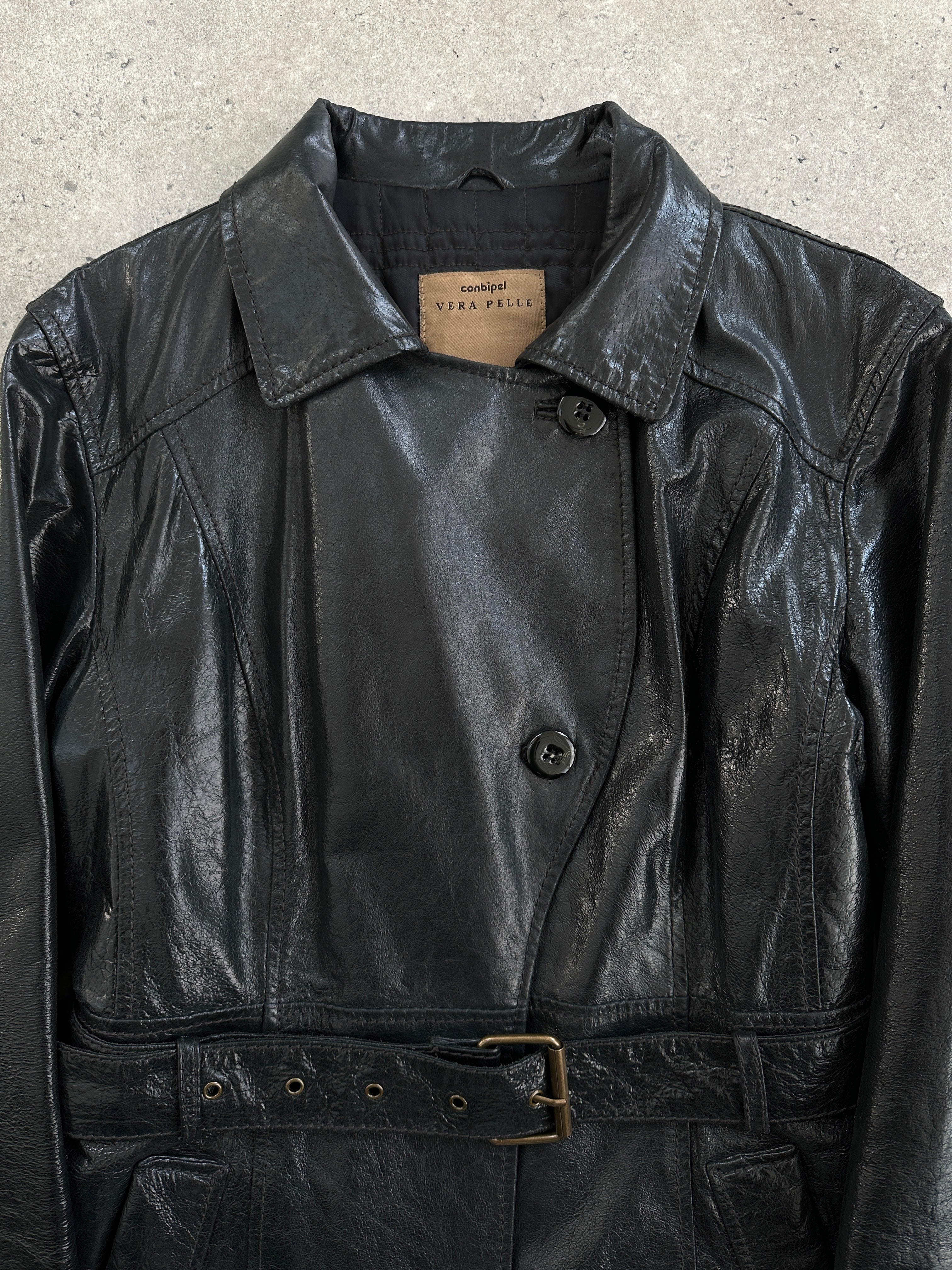 Conbipel leather belted trench coat jacket in size M, featuring classic design and stylish leather details.