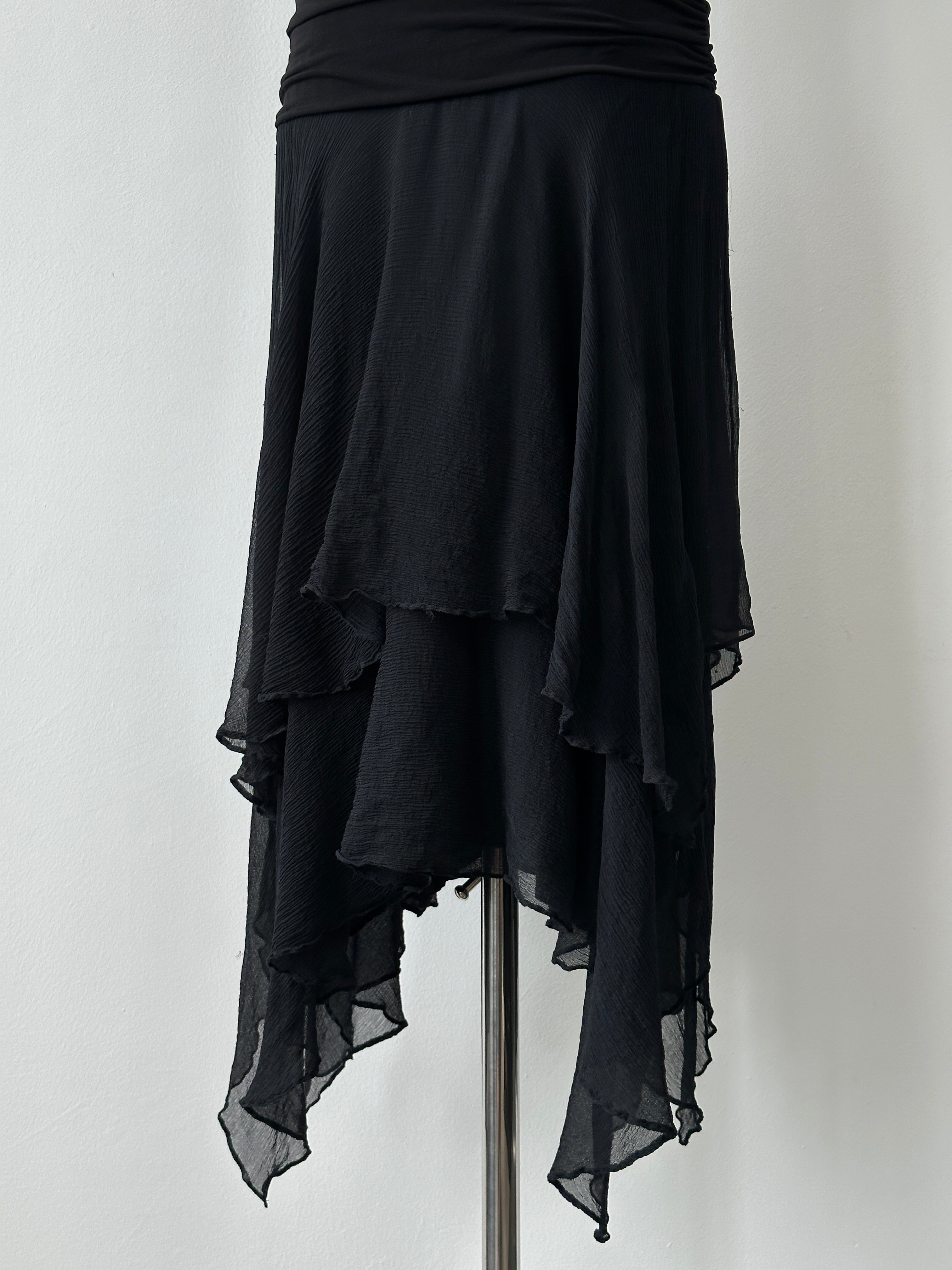 BCBGMAXAZRIA 2000s silk midi dress in size S, featuring elegant fabric and classic mid-length silhouette.