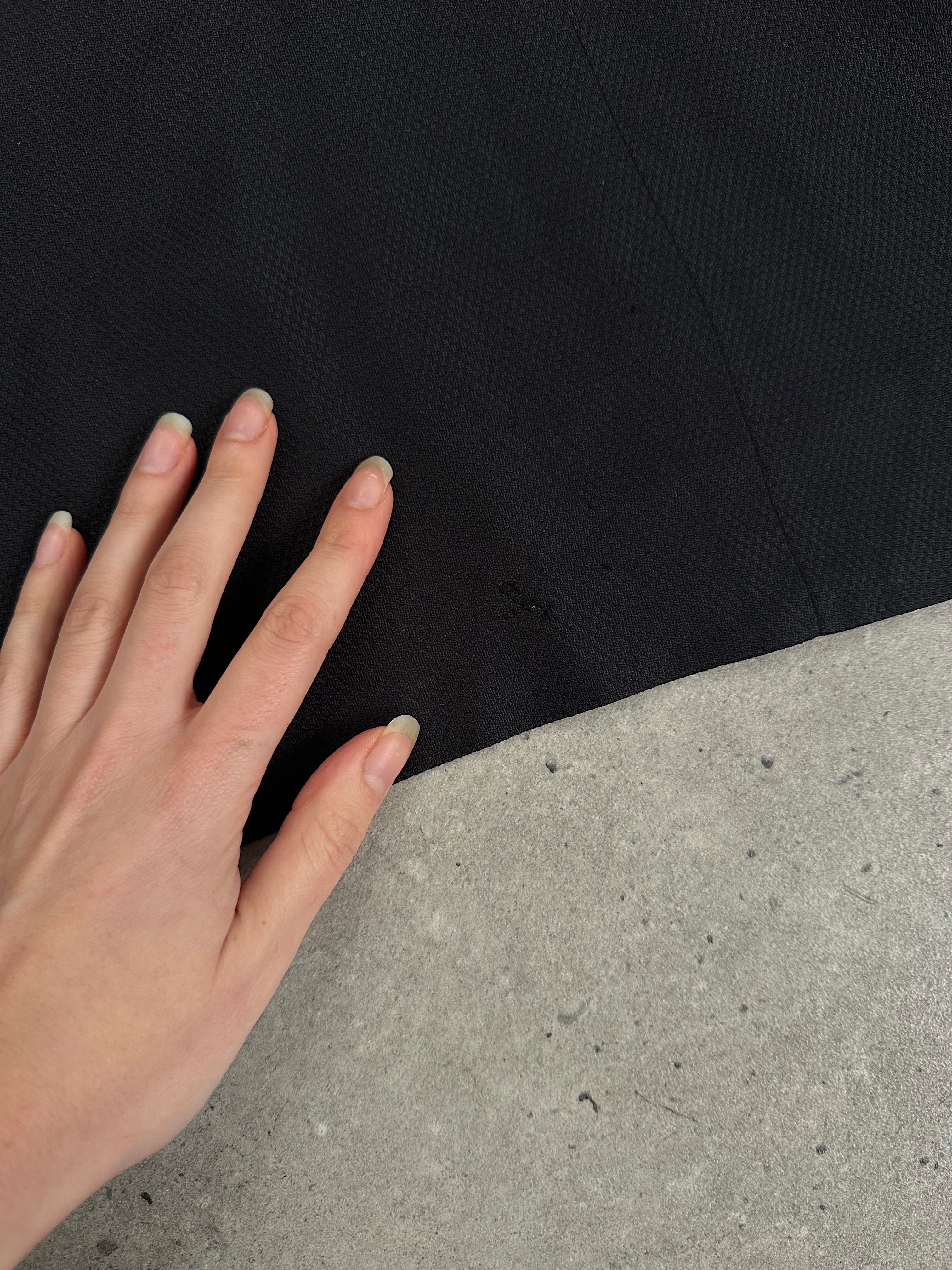 Burberry 1990s pure silk single-breasted blazer in size 46R/XL, featuring classic design and tailored fit.