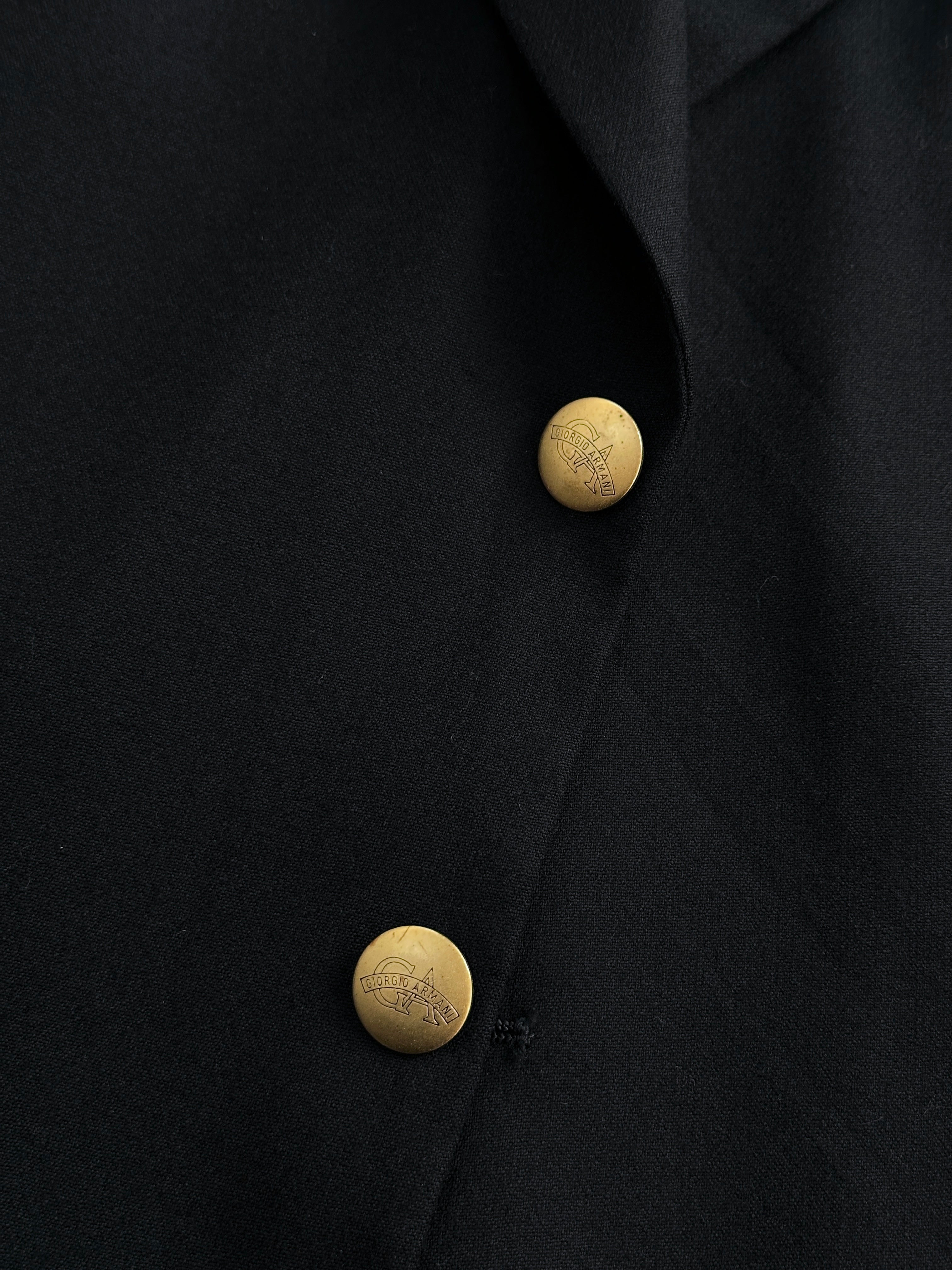 Giorgio Armani Le Collezioni 1990s bespoke pure wool blazer in size 46R/XXL, tailored fit, classic design, dark color, front buttons.