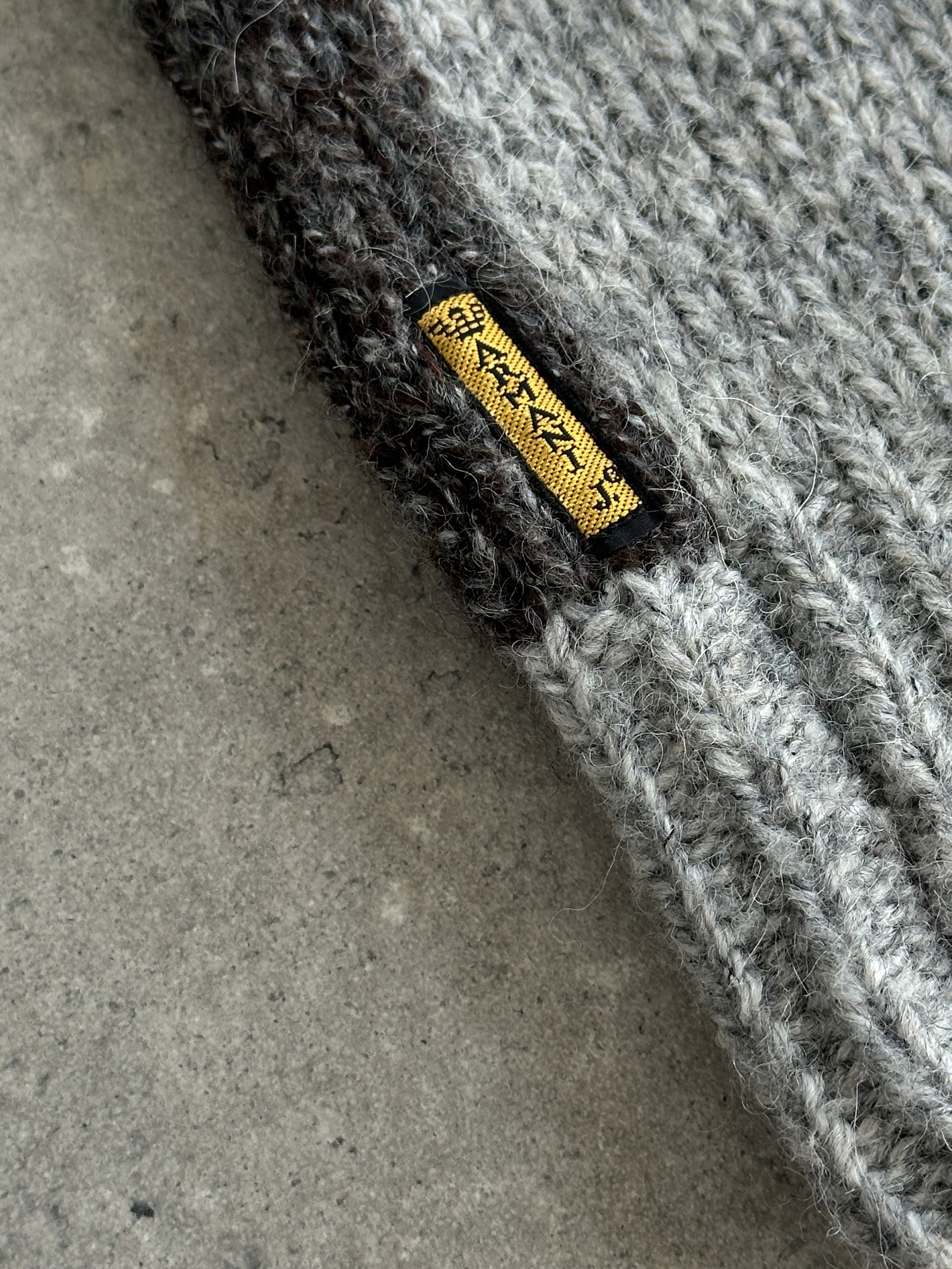 Armani Jeans wool alpaca check jumper in XL with a cozy knitted design and classic pattern, perfect for casual wear.
