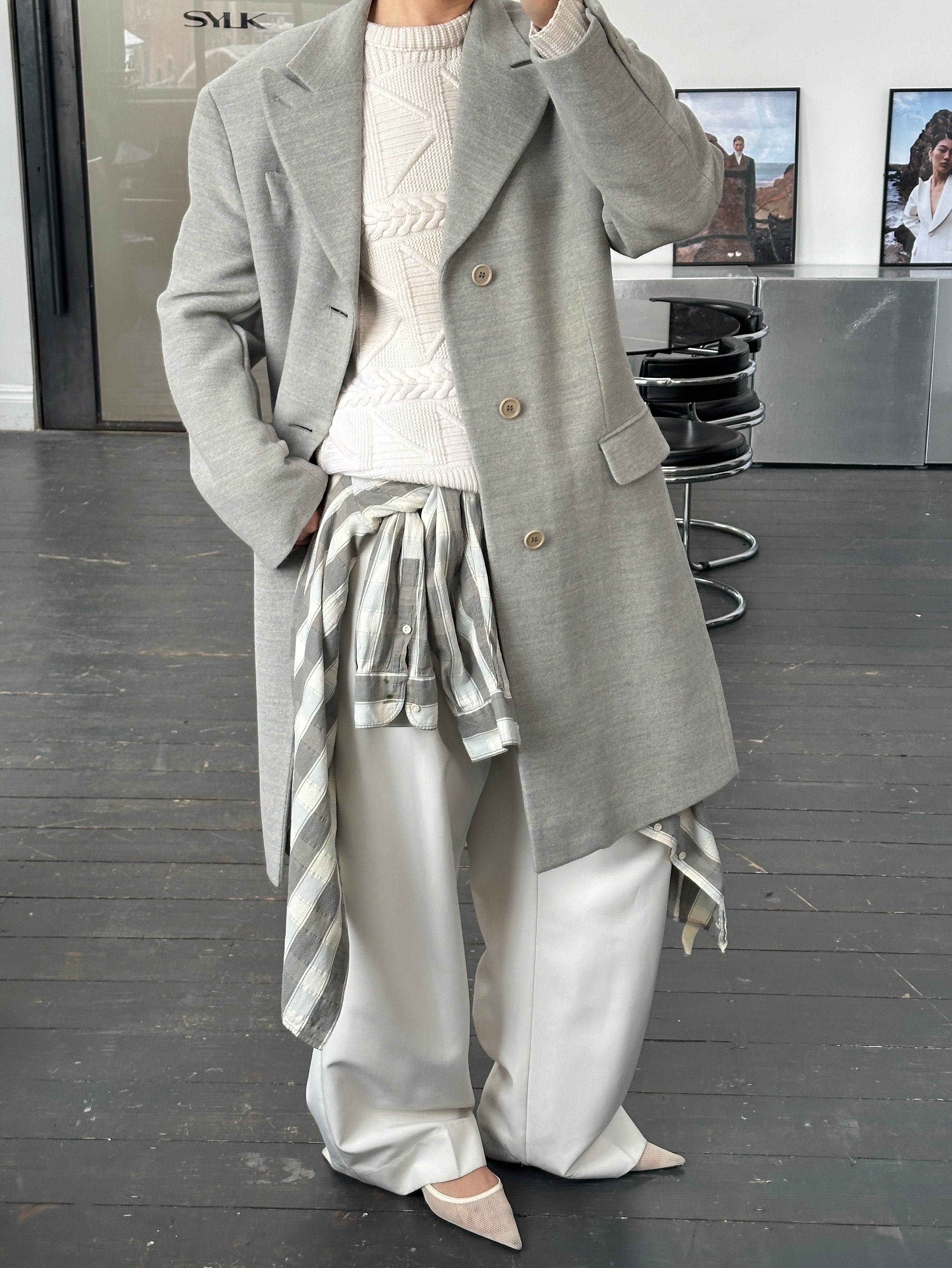 Gianfranco Ferre 1990s wool single-breasted coat in size L, featuring classic tailored design and neutral color.