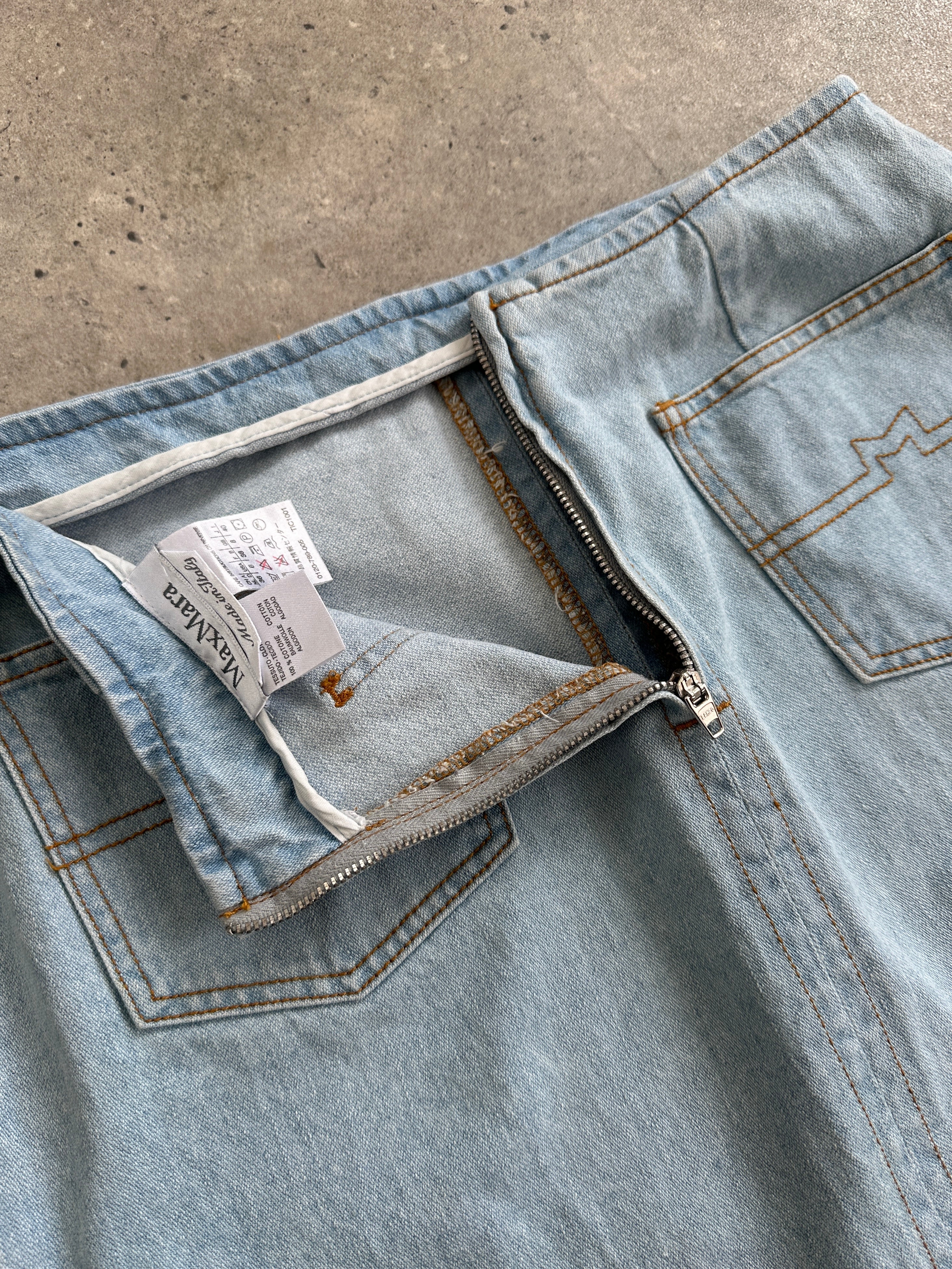 Max Mara pure cotton denim midi skirt in W26, featuring a classic A-line design with belt loops and side pockets.