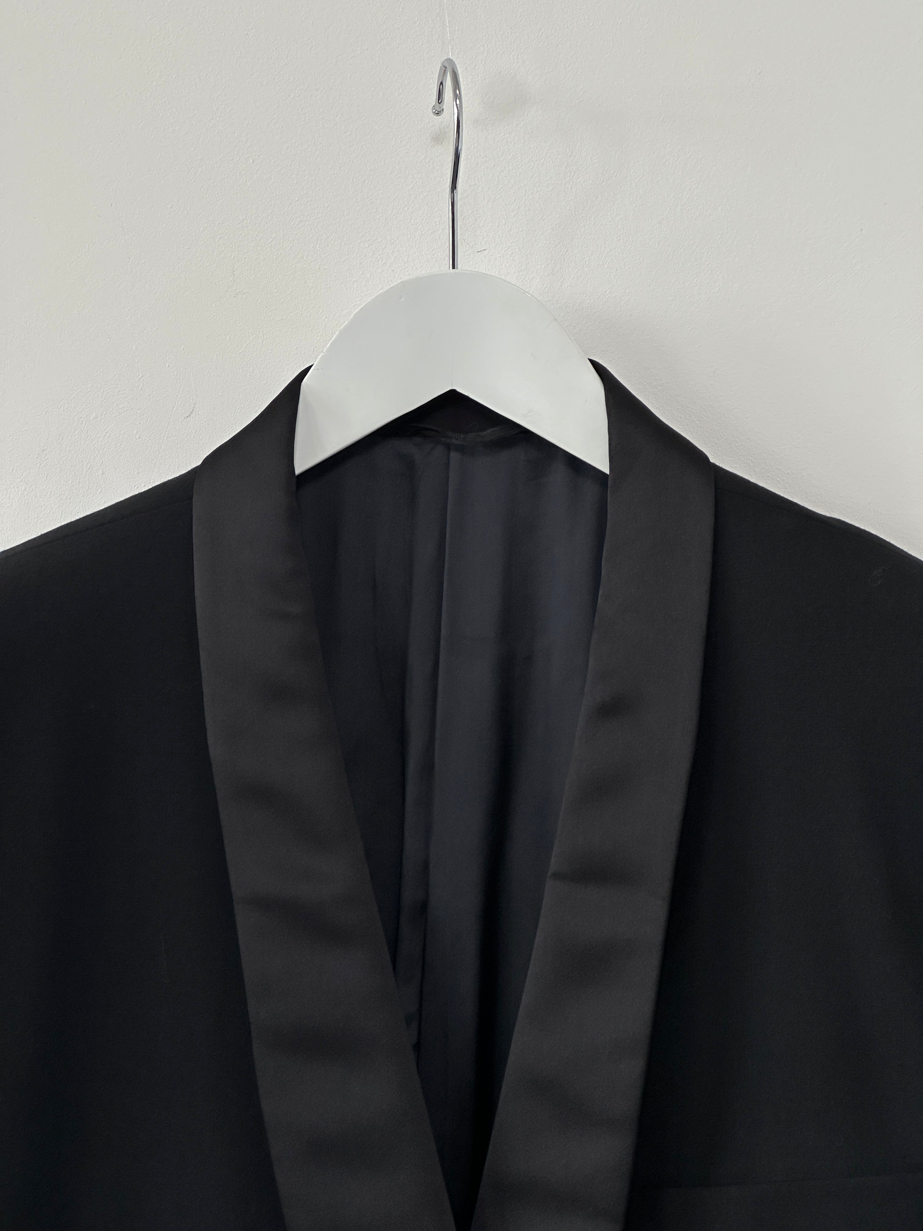 Vintage Italian vintage pure wool shawl tuxedo blazer in XL/XXL, stylish formal blazer with shawl collar and classic tailored fit.