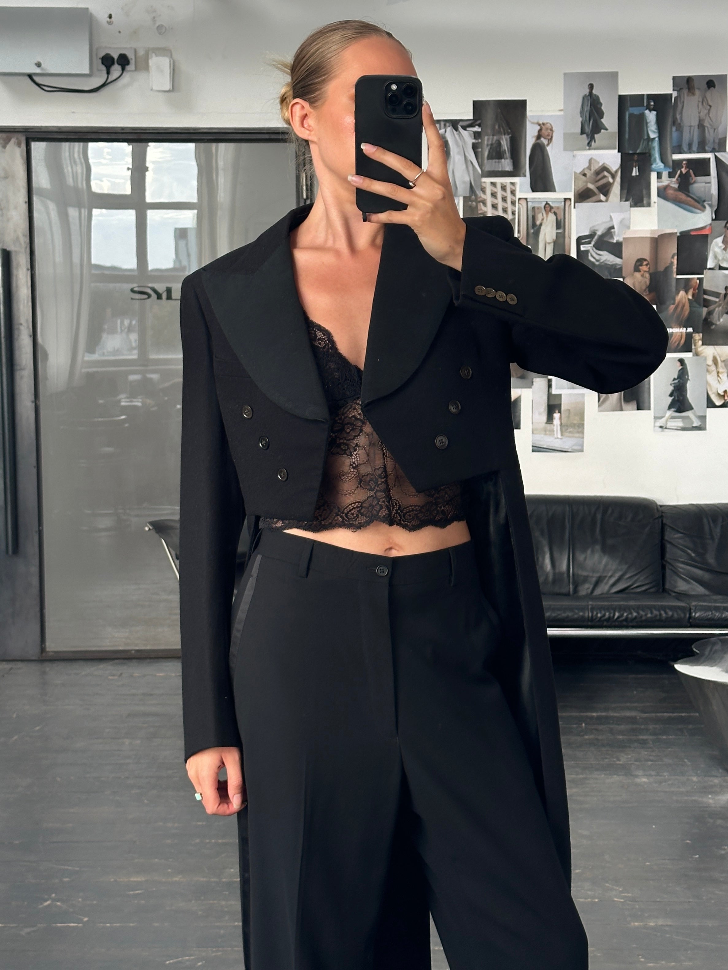 Vintage 1960s wool double-breasted tuxedo tailcoat blazer, size M, featuring classic tailoring and vintage style.