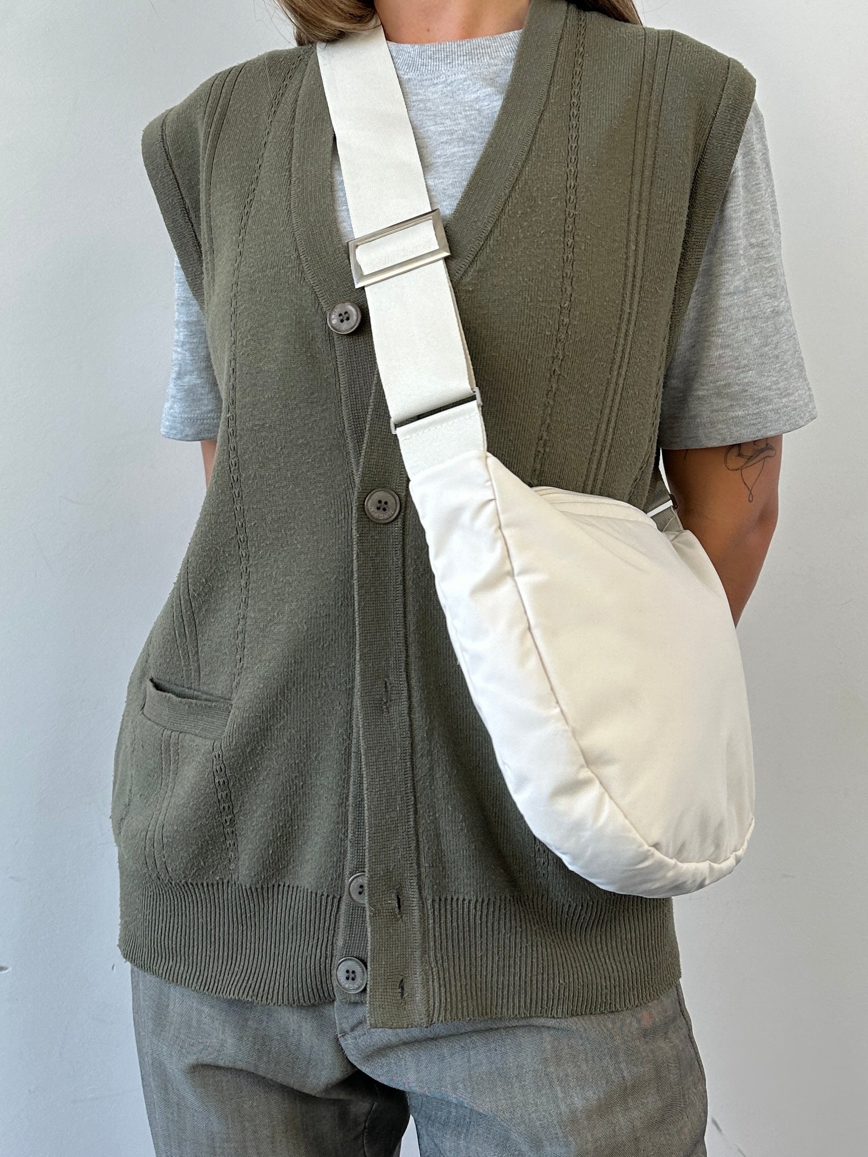 Vintage waterproof round crossbody bag with adjustable strap and stylish design, perfect for everyday use.