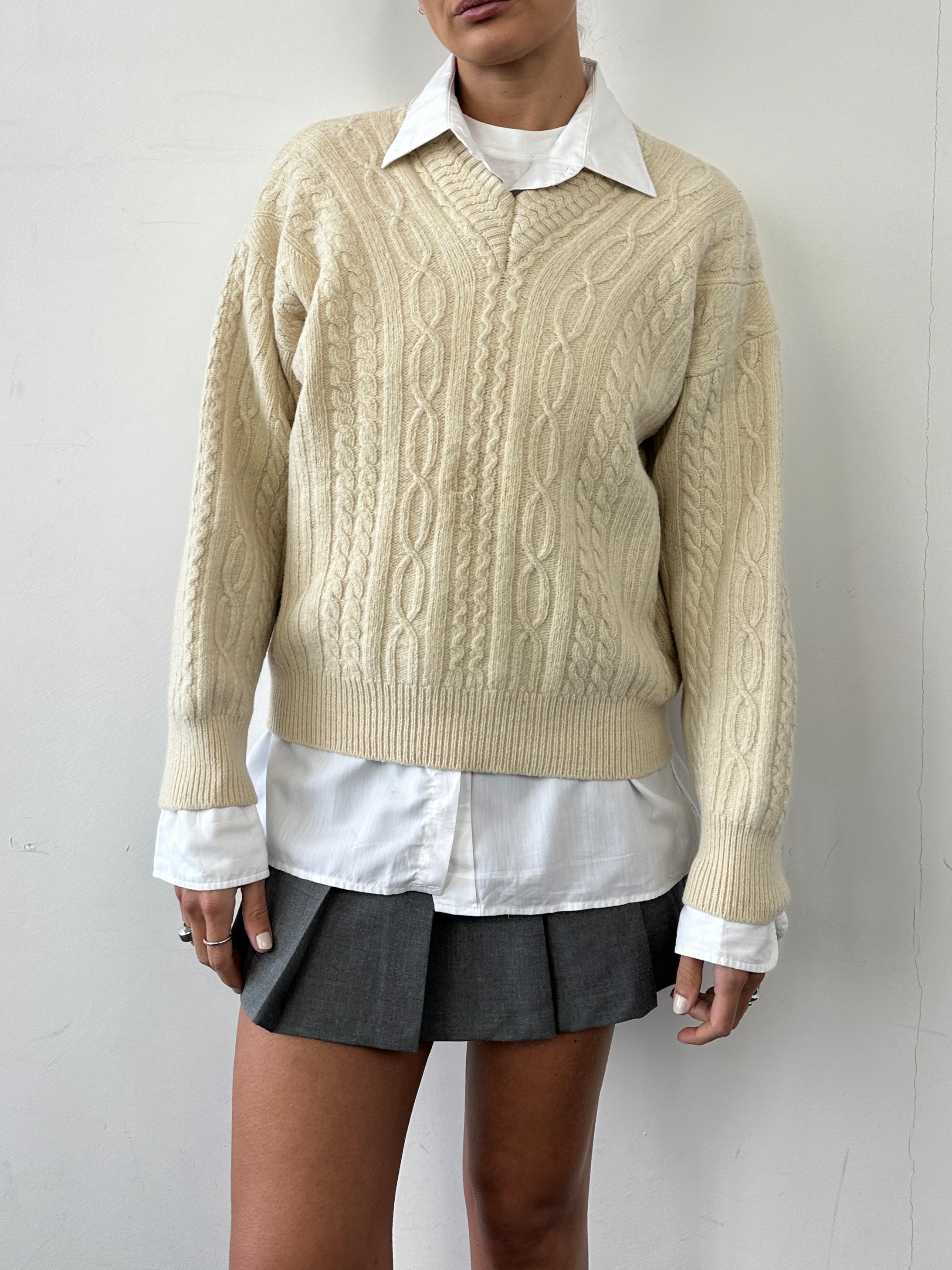 Gianfranco Ferre silk lambswool cable knit V-neck jumper in size M, featuring a textured pattern and classic fit.